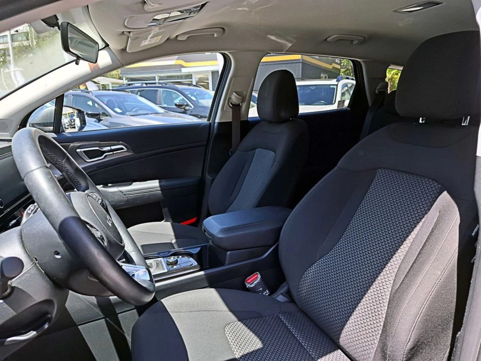 KIA SPORTAGE AT 2025 - Imagen 10 de 18