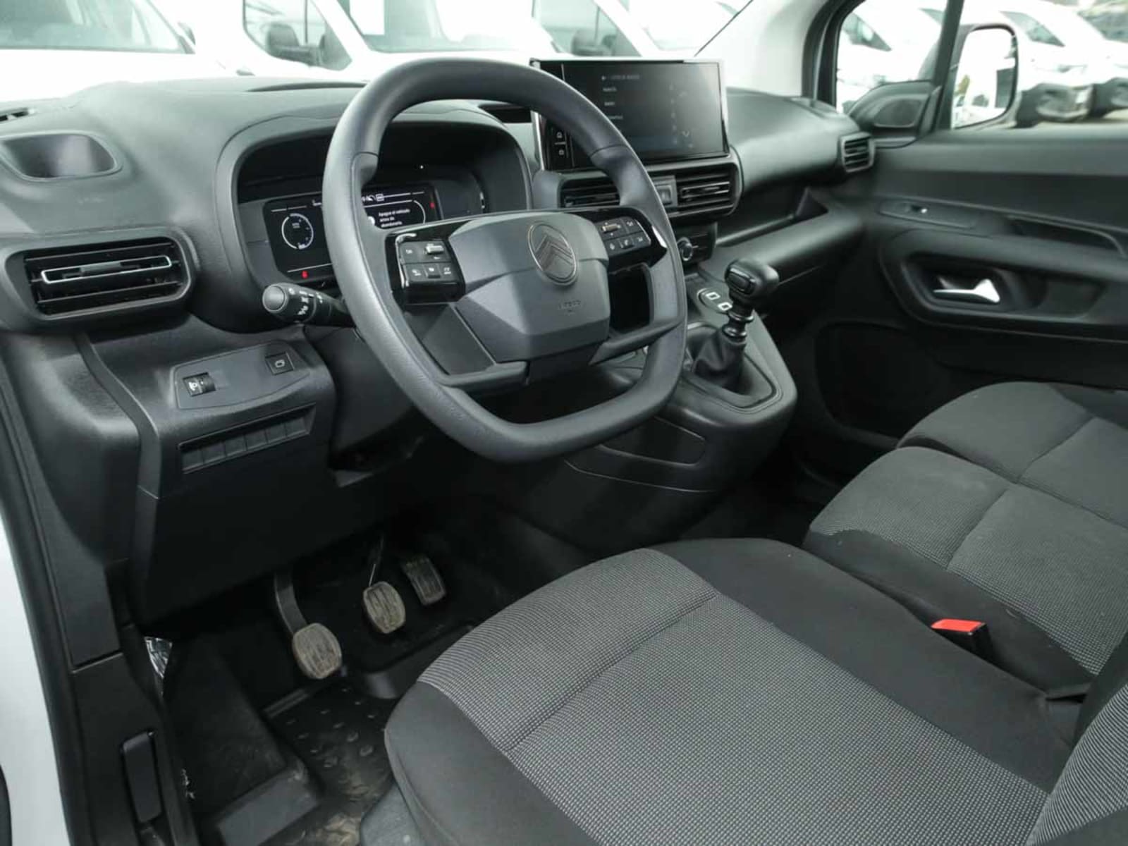 CITROEN BERLINGO MCA M DIESEL 100HP MT 2026 - Imagen 8 de 14