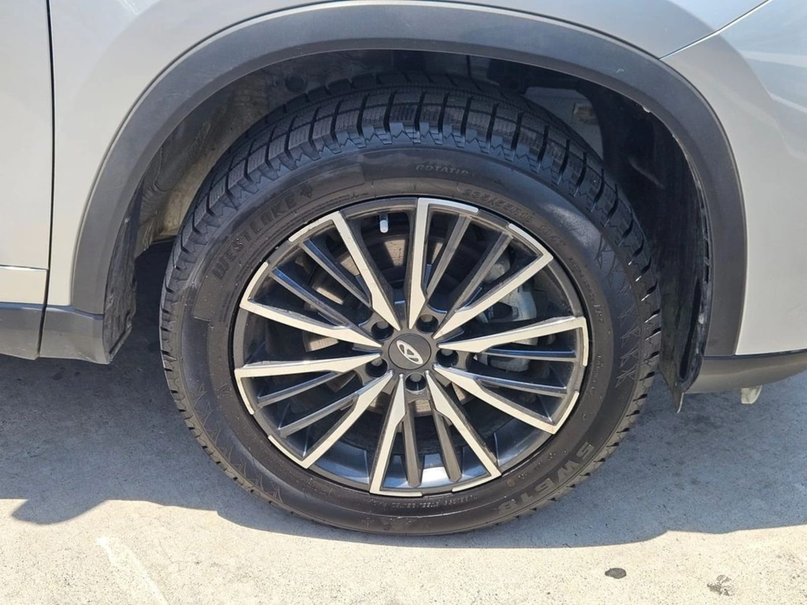 CHERY TIGGO 8 PRO 2.0 TGDI GLX PRO MAX AWD AT 5P 2024 - Imagen 10 de 20