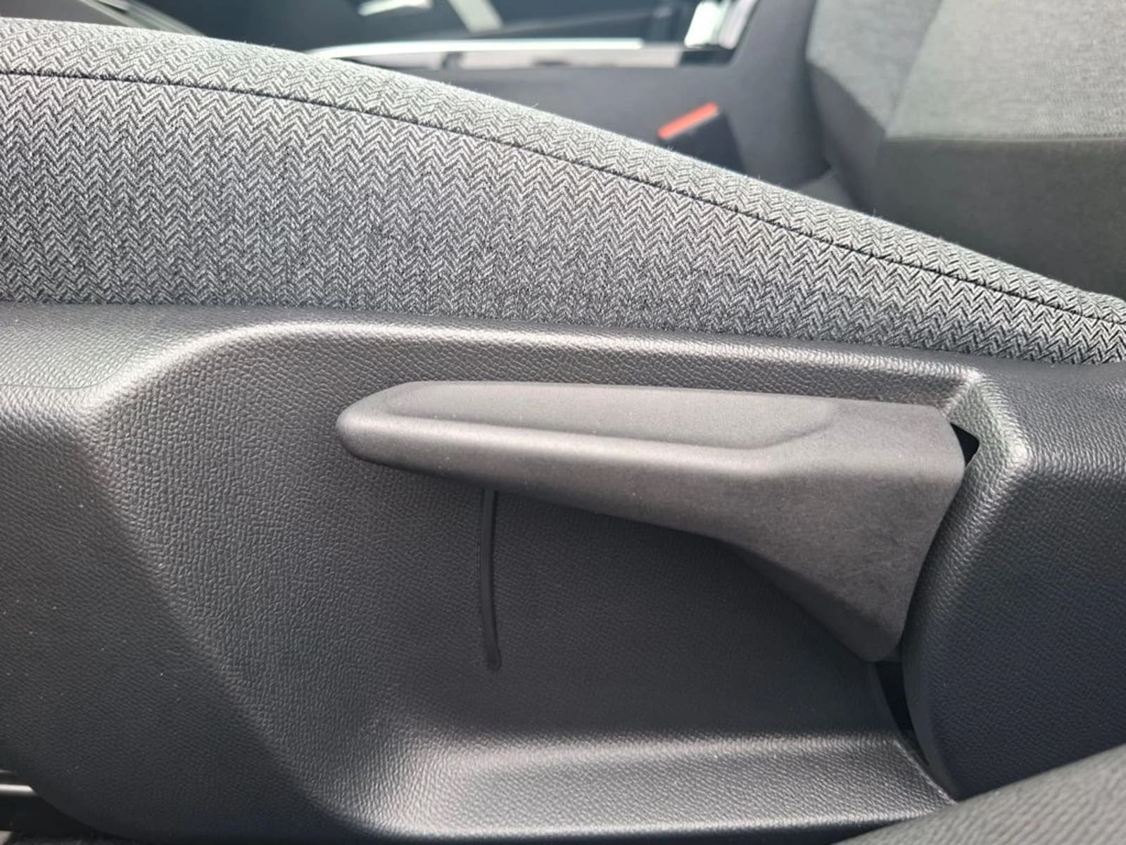 CITROEN C4 1.2 PURETECH FEEL 4X2 130 SS EAT8 AT 5P 2023 - Imagen 13 de 20