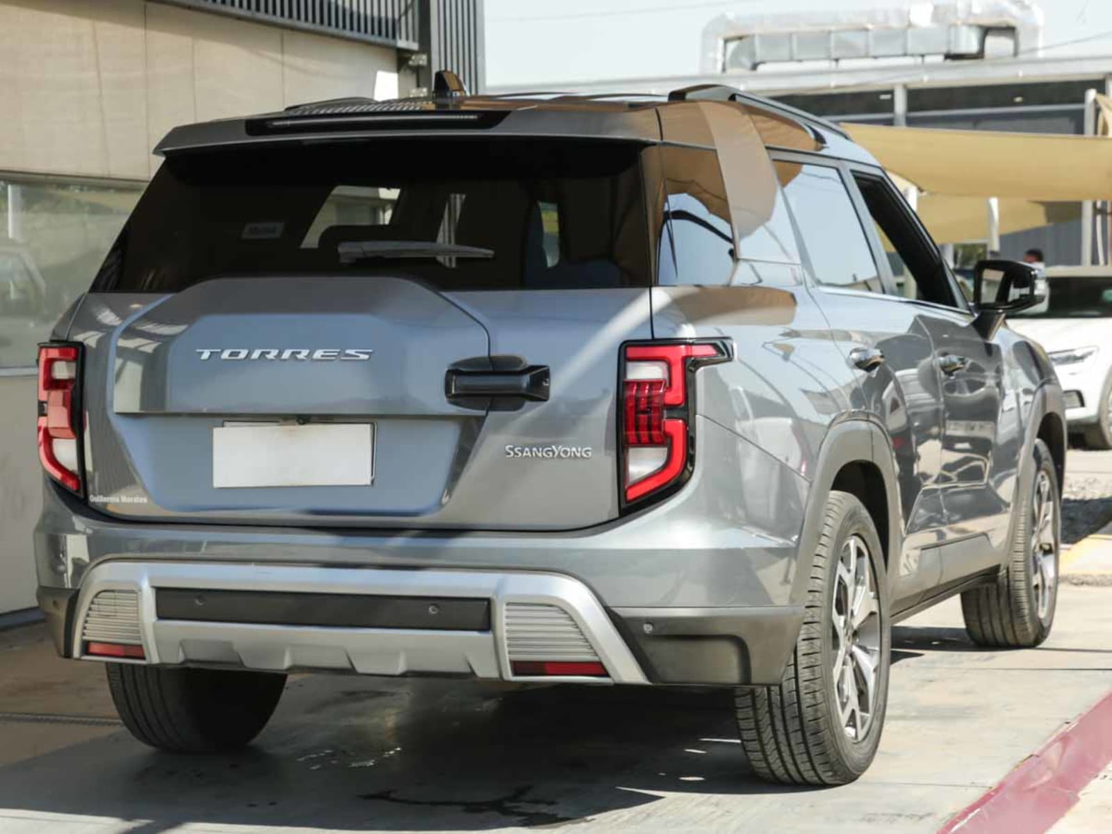 SSANGYONG TORRES GLX 1.5T 2WD 6AT 2024 - Imagen 6 de 13