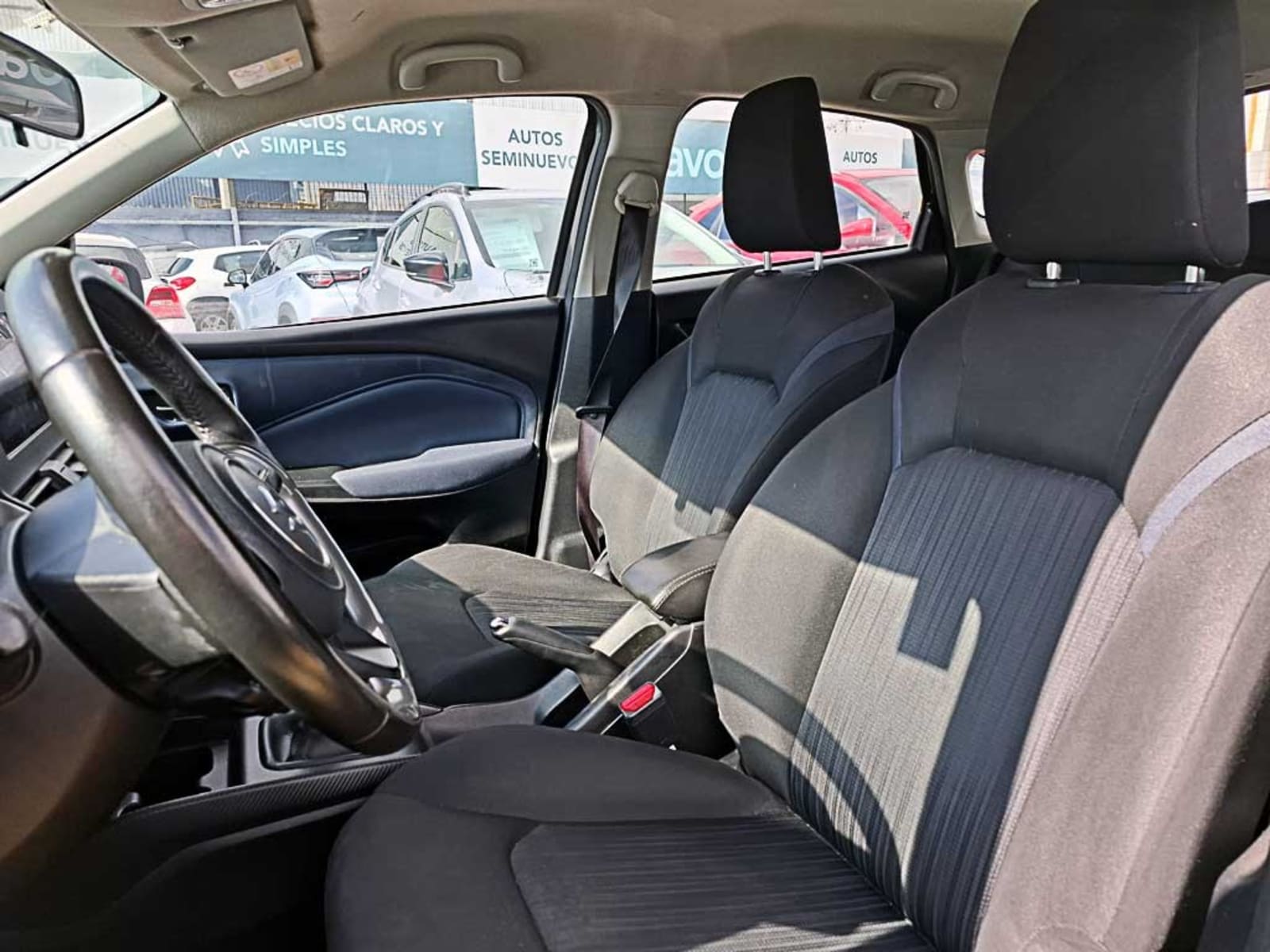 SUZUKI BALENO (IN) 1.5 GLS MT 2024 - Imagen 12 de 20