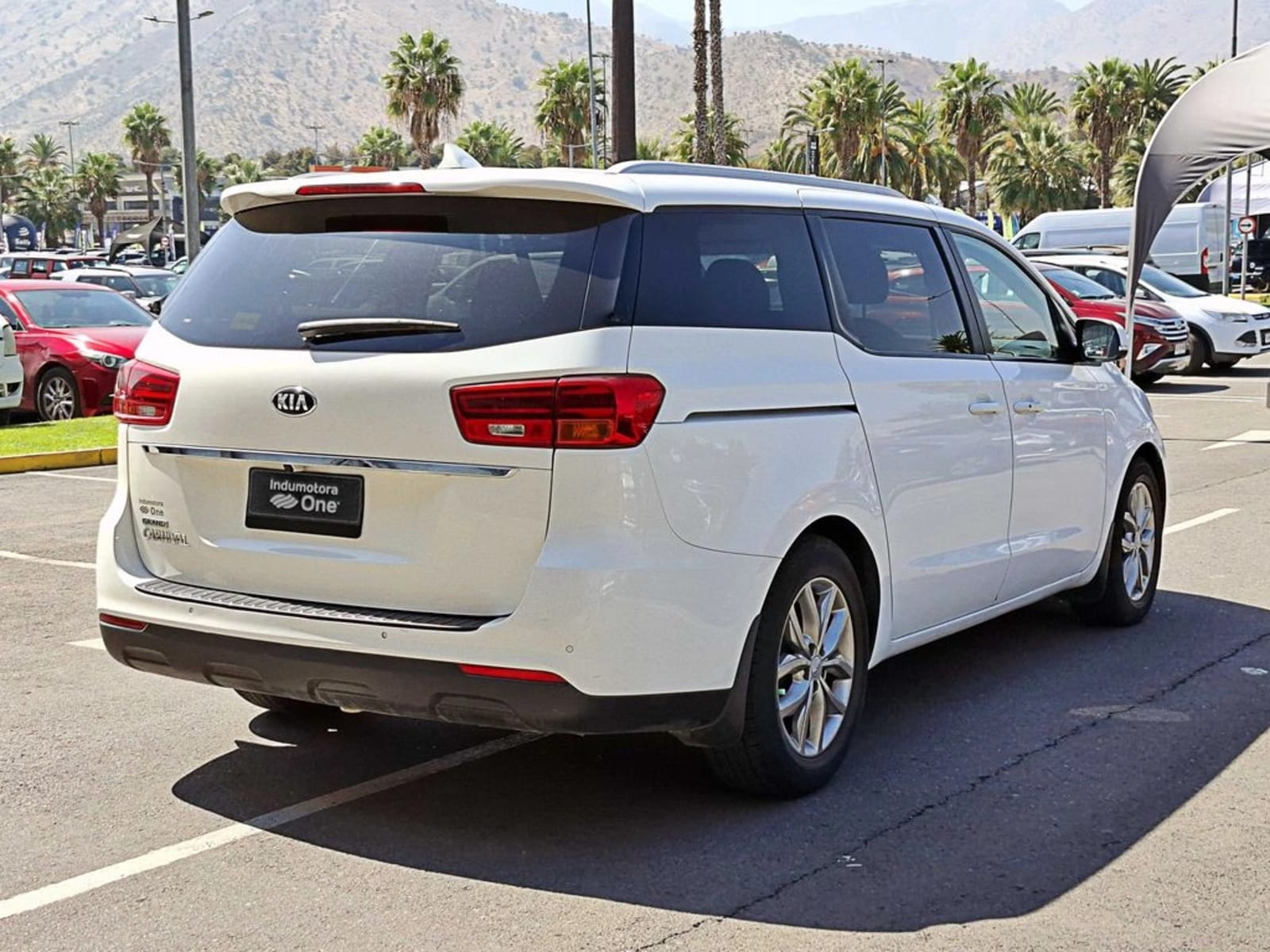 KIA CARNIVAL 3.3 EX 4X2 2020 - Imagen 5 de 19