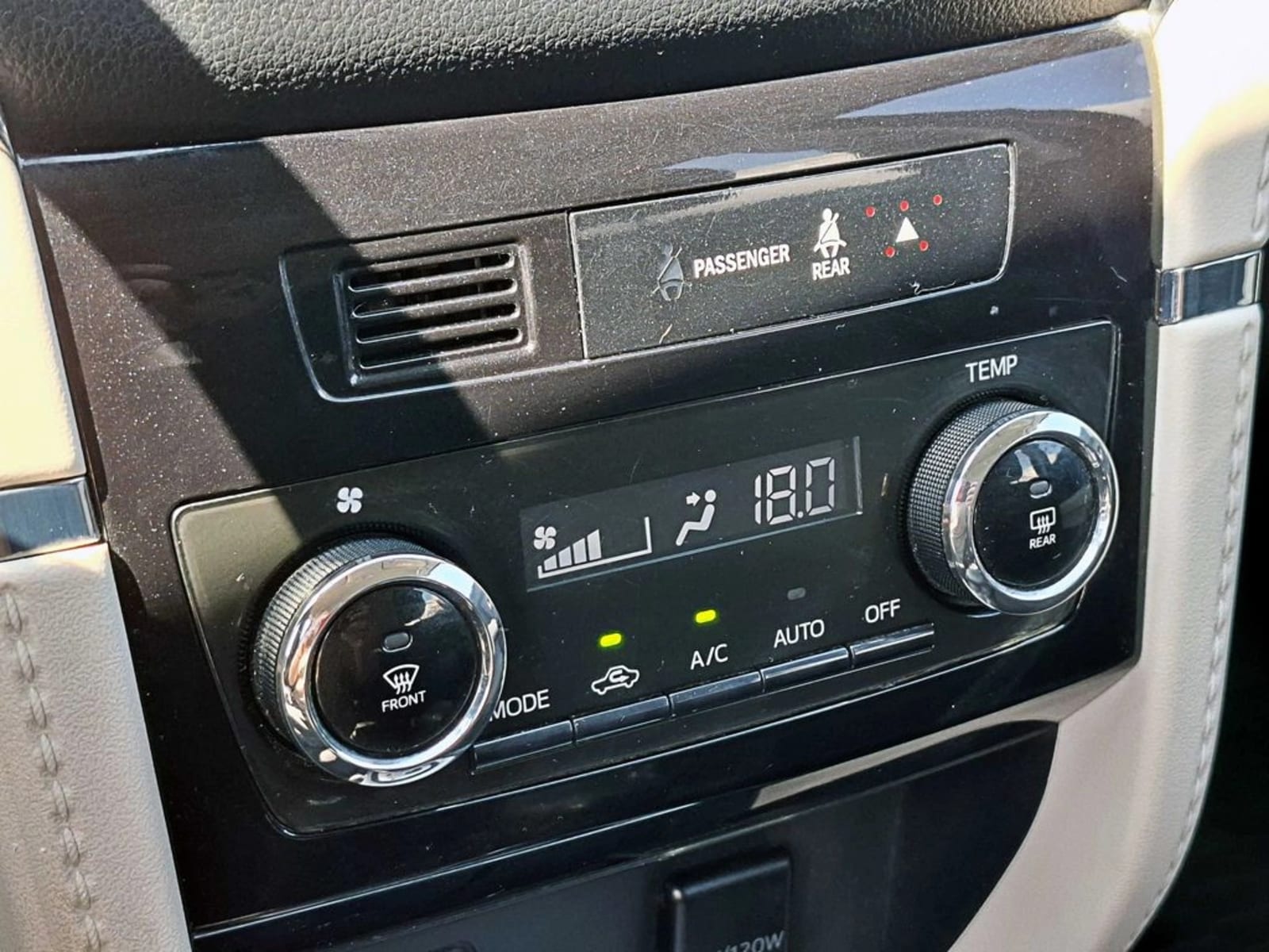 TOYOTA RUSH 1.5 XLI 4X2 AT 5P 2023 - Imagen 17 de 18