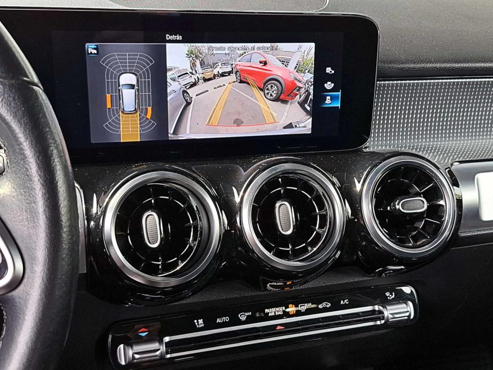 MERCEDES-BENZ GLB 200 AT 2023 - Imagen 16 de 17