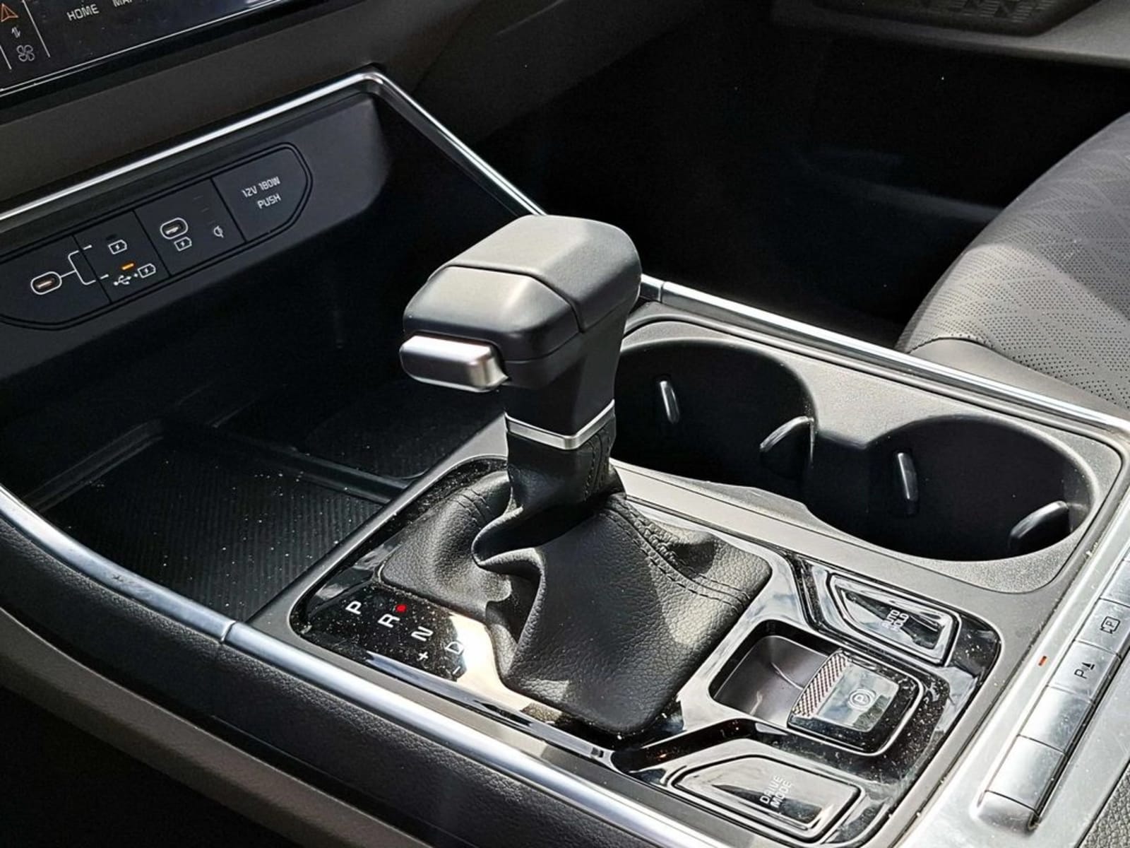 KIA CARNIVAL 2.2 EX LTD AT DIESEL 2025 - Imagen 20 de 20