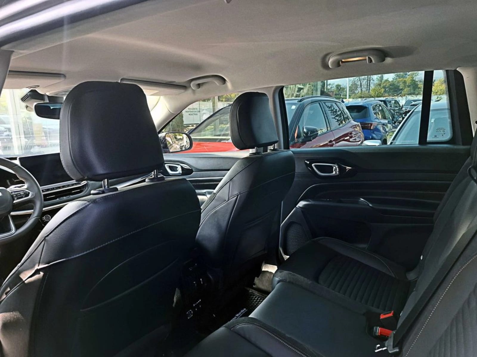 JEEP COMMANDER 1.3 LIMITED AT 2026 - Imagen 12 de 19