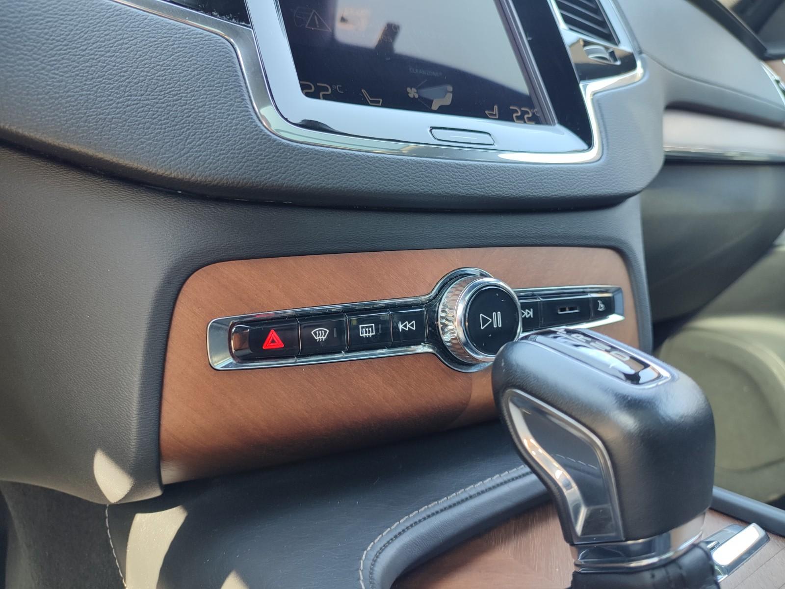 VOLVO XC90 D5 INSCRIPTION PLUS 2.0 4WD 2019 - Imagen 14 de 19