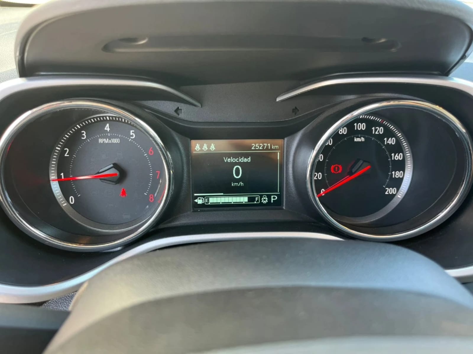 CHEVROLET TRACKER 1.2T LTZ R 4X2 AT 5P 2025 - Imagen 8 de 14
