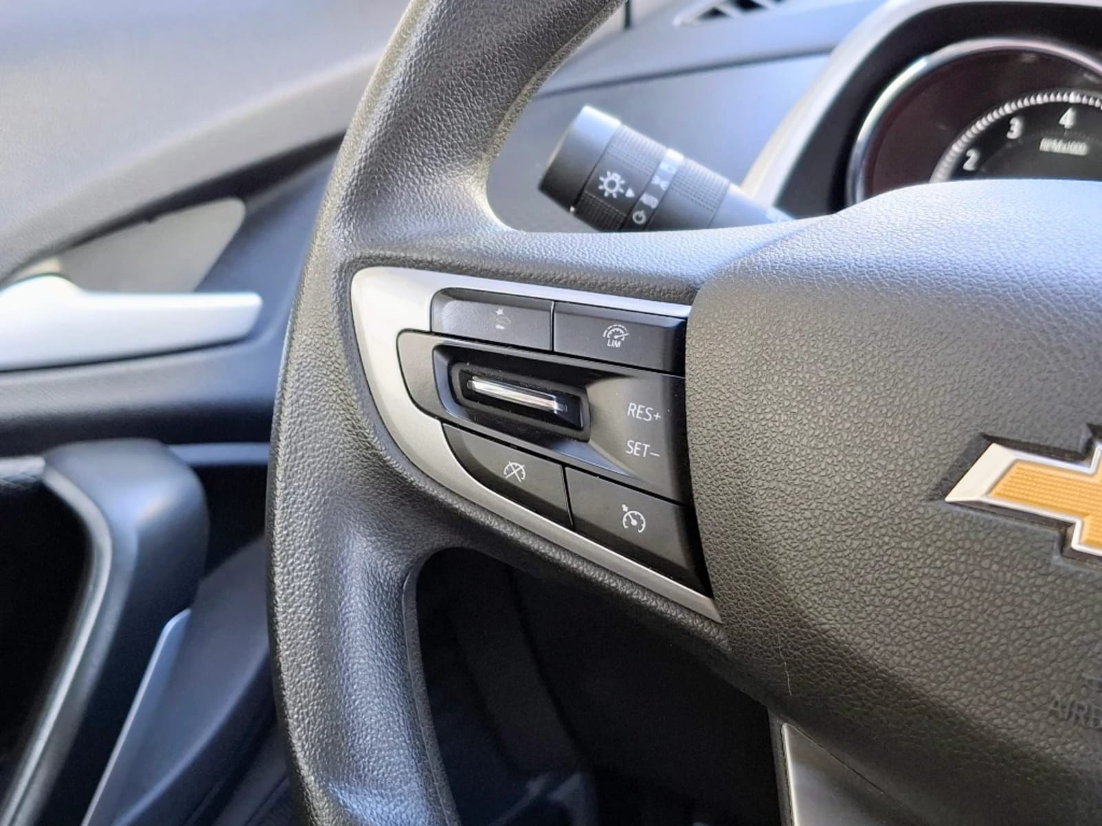 CHEVROLET TRACKER 1.2T LTZ R 4X2 AT 5P 2025 - Imagen 14 de 20