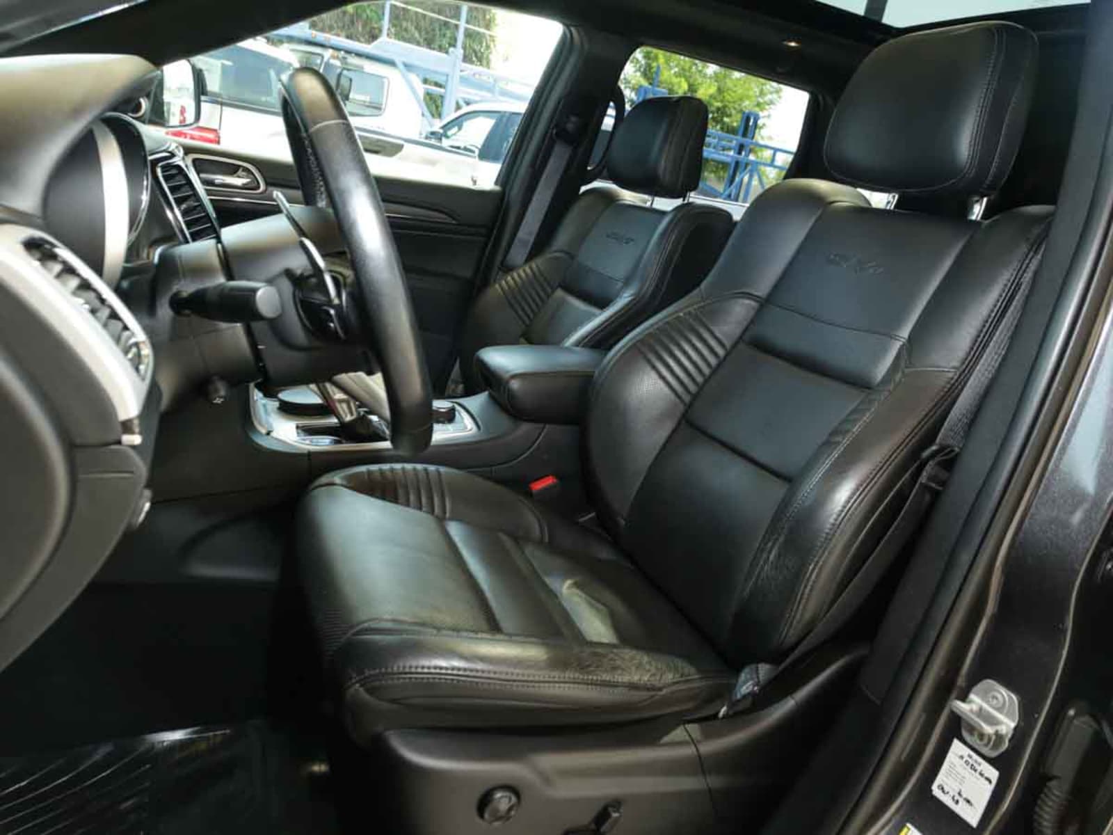 JEEP GRAND CHEROKEE SRT8 6.4L 2021 - Imagen 11 de 19