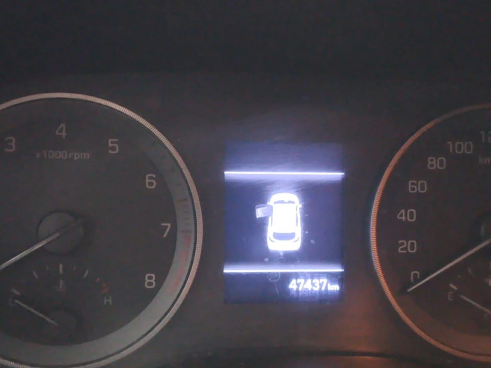 HYUNDAI TUCSON 2.0 VALUE 2WD FL MT 5P 2019 - Imagen 8 de 18
