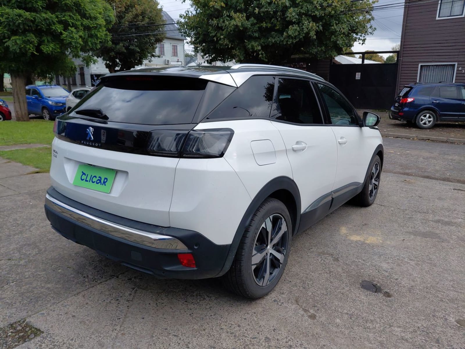 Peugeot 3008 1.5 Allure Pack Bluehdi 130 4x2 Eat8 5p 2024 - Imagen 7 de 8