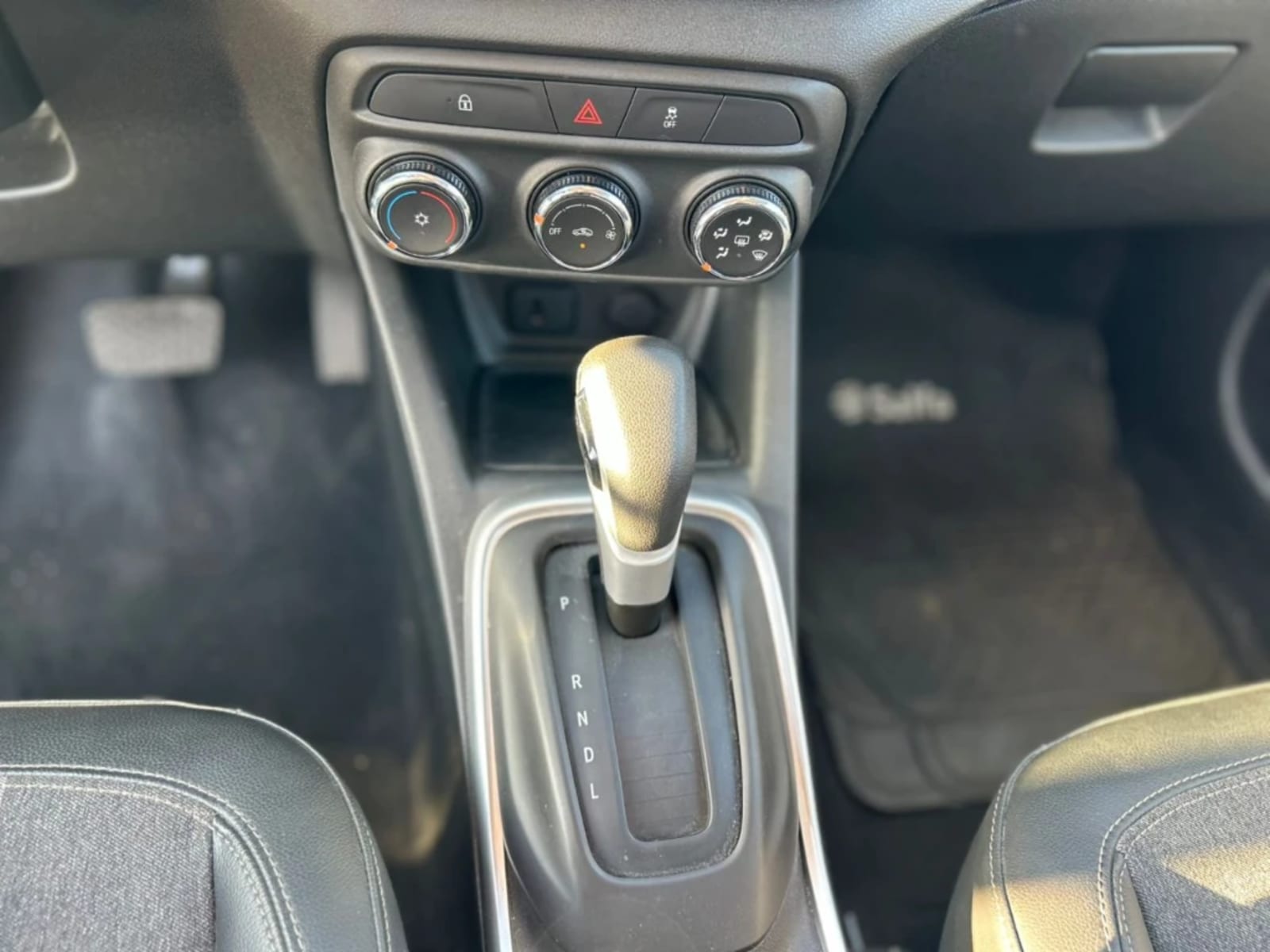 CHEVROLET TRACKER 1.2T LTZ R 4X2 AT 5P 2025 - Imagen 15 de 20