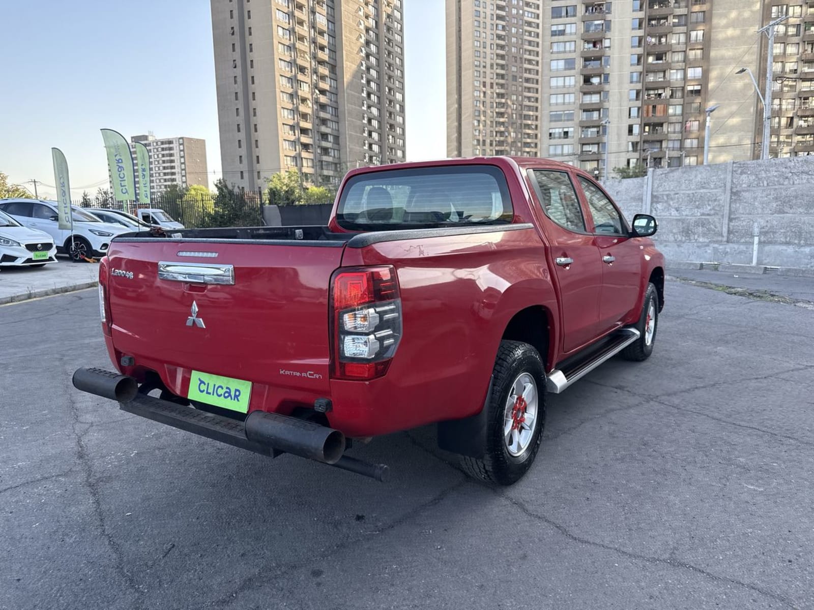 Mitsubishi L200 2.2 Katana Crt Diesel Dob. Cab. 4x4 Mt 4p 2024 - Imagen 7 de 8
