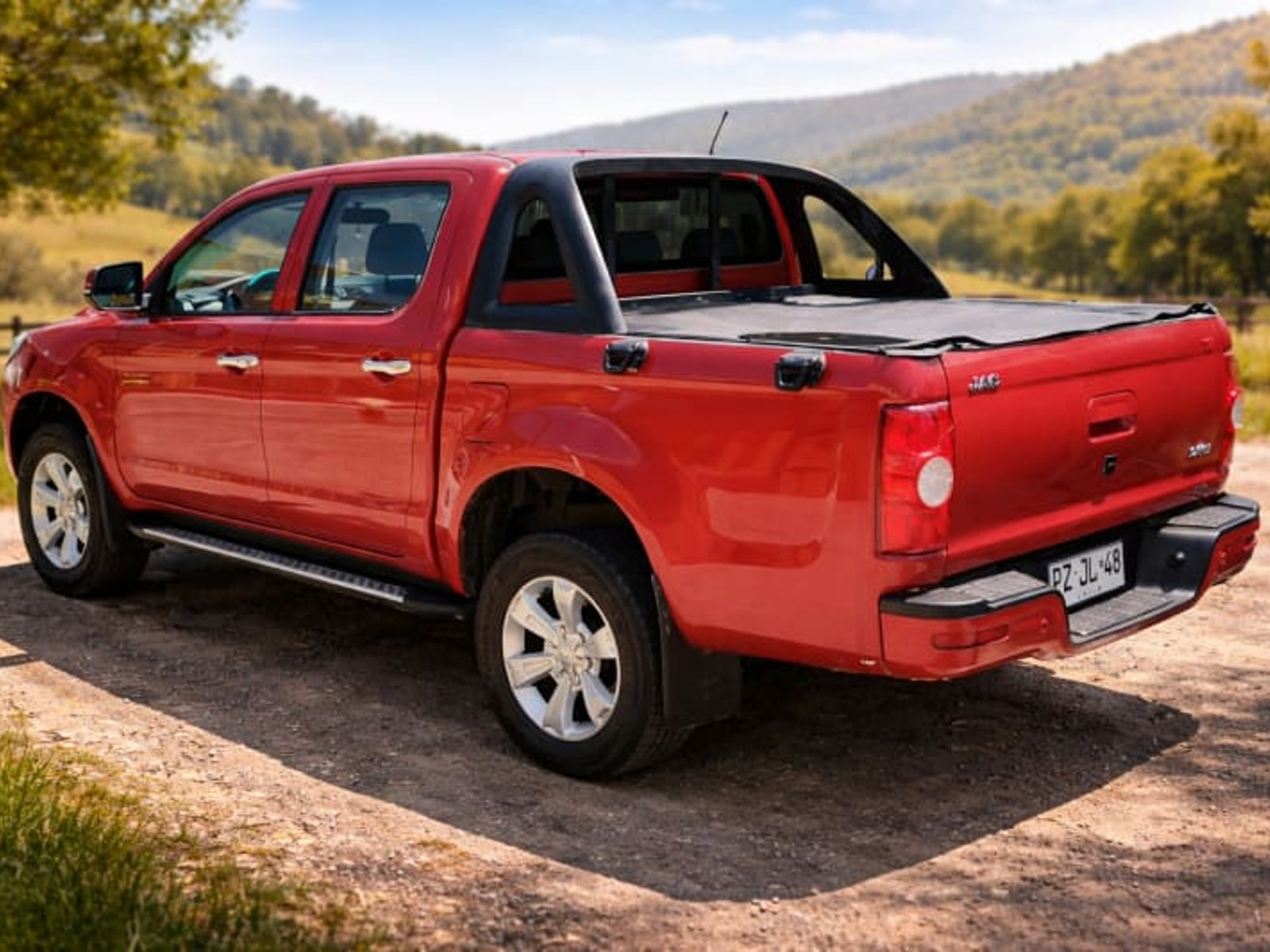 JAC T6 2.0 COMFORT DOB. CAB. 4X2 MT 4P 2022 - Foto 4 de 8