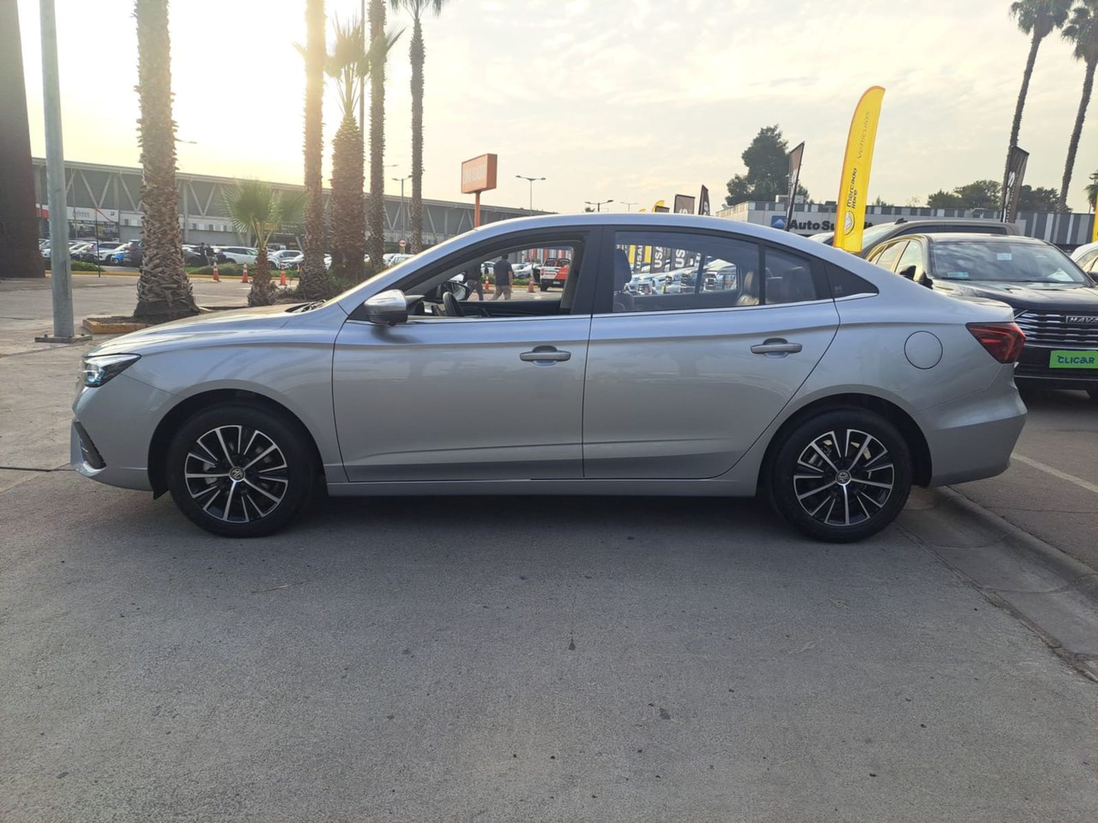 Mg Mg 5 1.5 Dlx 2wd Cvt At 4p 2026 - Imagen 4 de 8