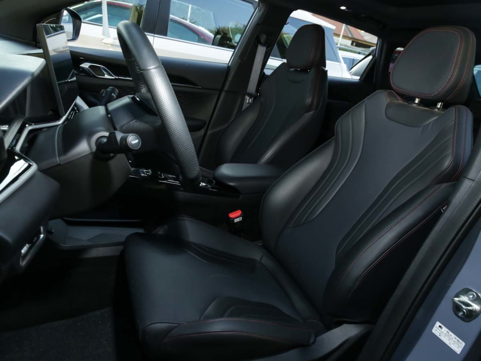 GEELY COOLRAY 1.5T SPORT DCT 2026 - Imagen 10 de 14