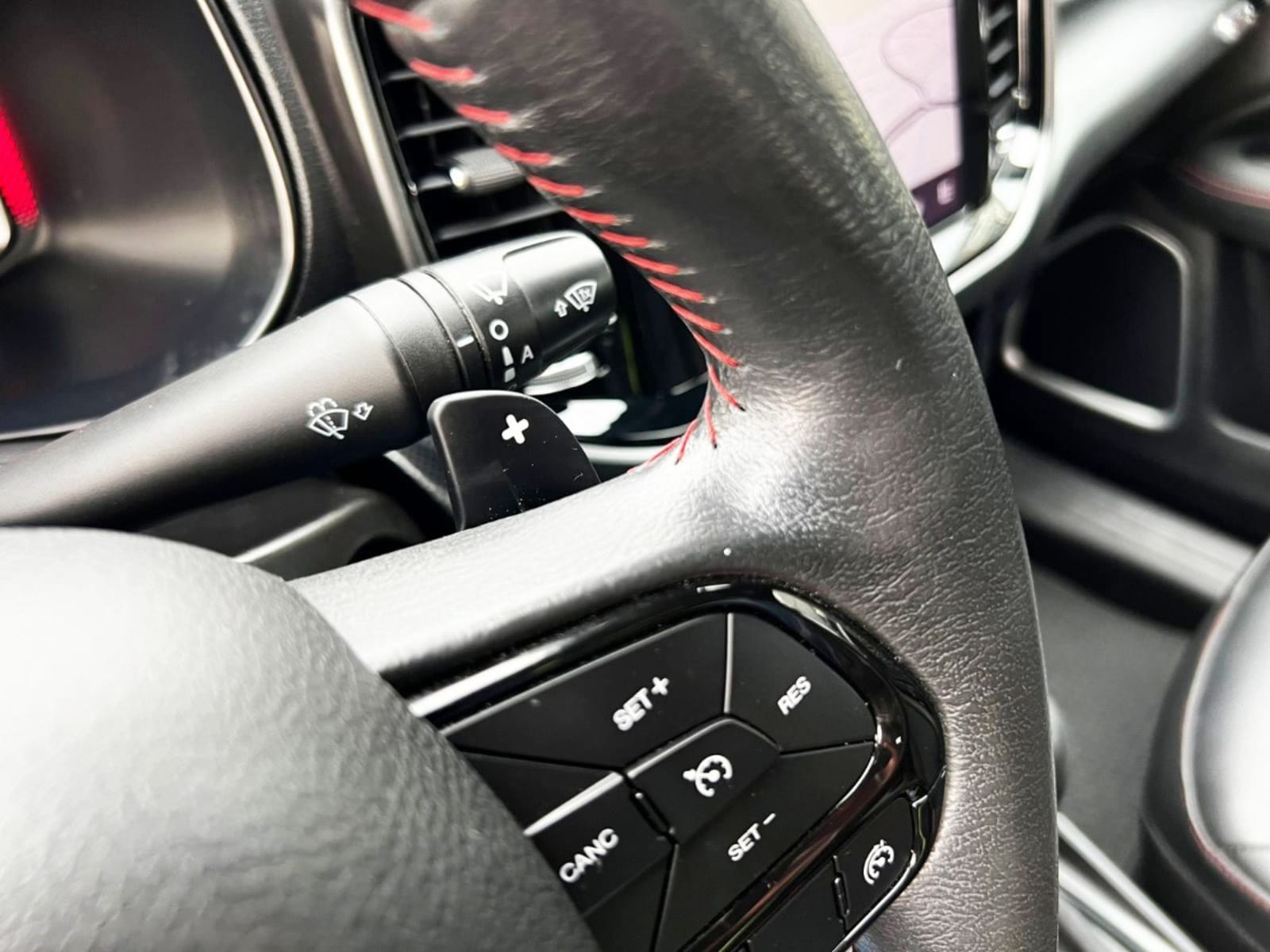 RAM 1000 REBEL 4X4 2.0 DIESEL AT 2023 - Imagen 15 de 20