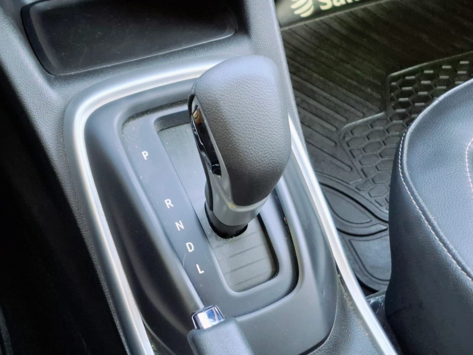 CHEVROLET TRACKER 1.2T LTZ R 4X2 AT 5P 2025 - Imagen 19 de 20