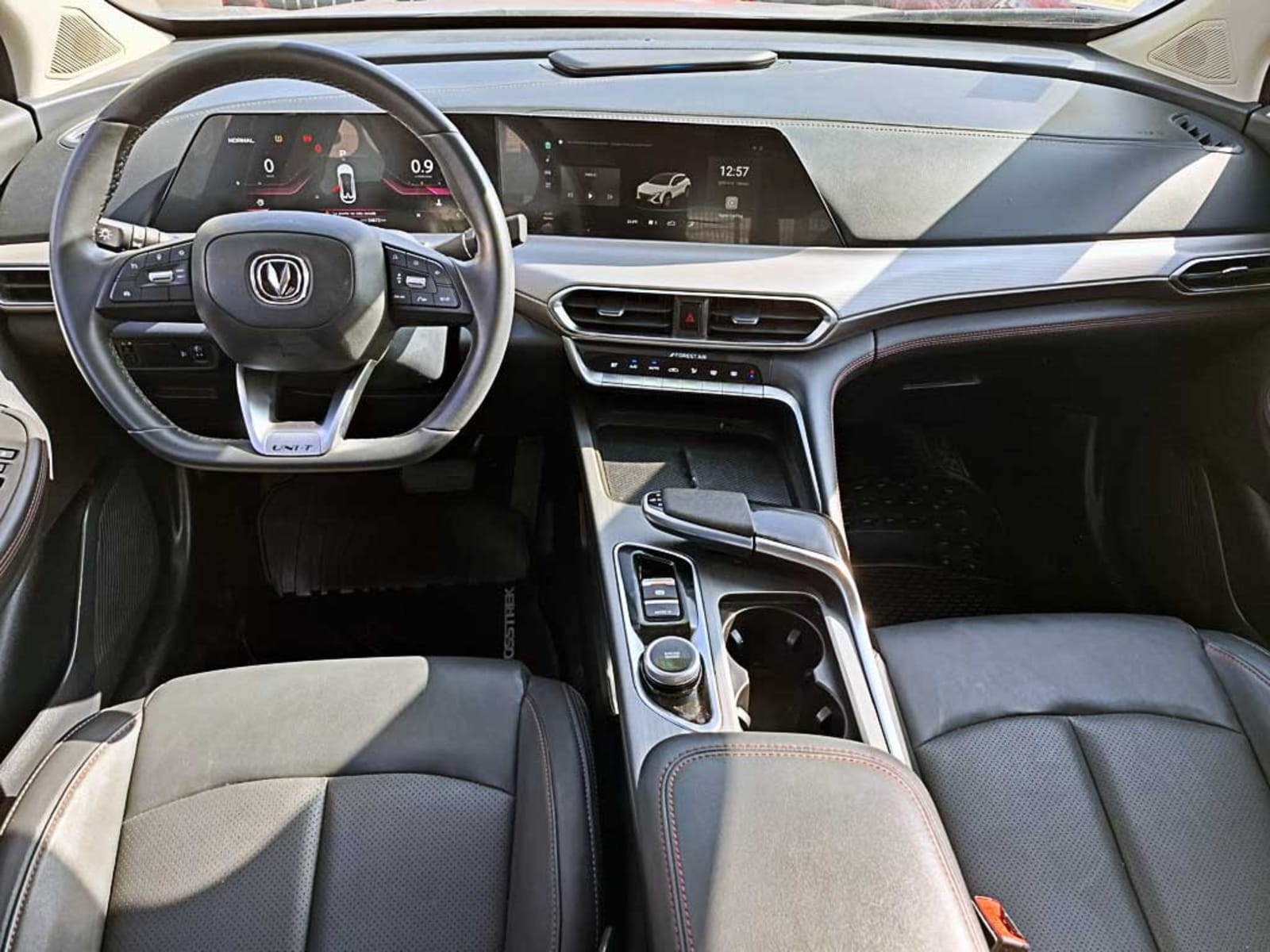 CHANGAN UNI-T 1.5 4X2 AT 5P 2024 - Imagen 12 de 20