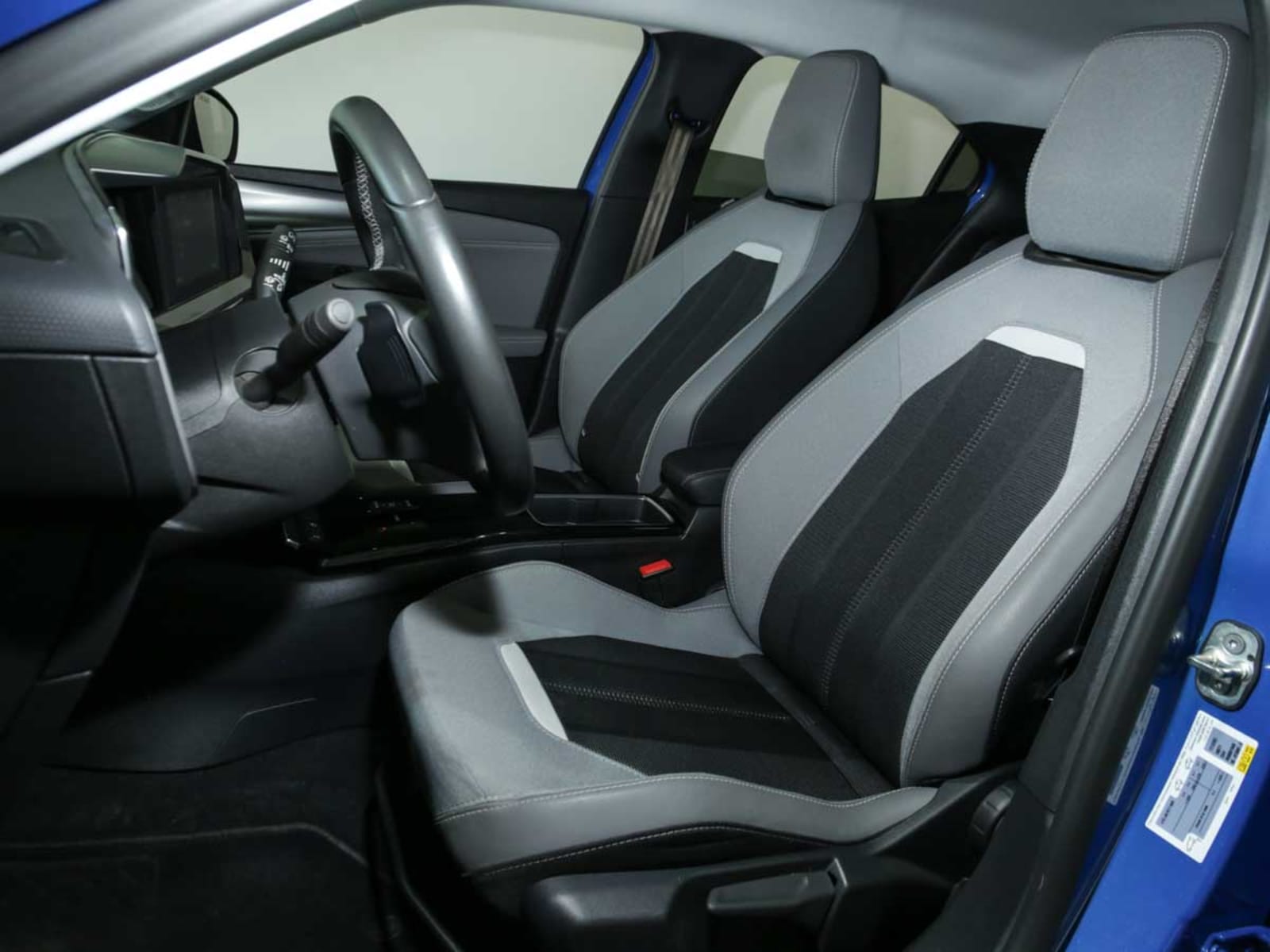 OPEL MOKKA 1.2T AUT 2024 - Imagen 10 de 13