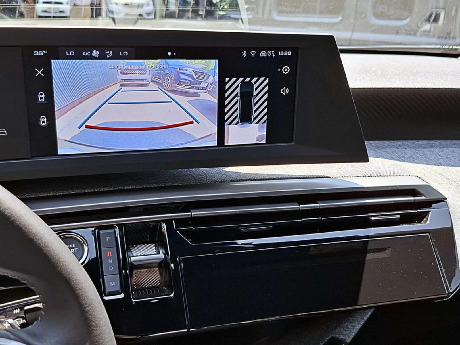 PEUGEOT 3008 HYBRID ALLURE 2025 - Imagen 13 de 14