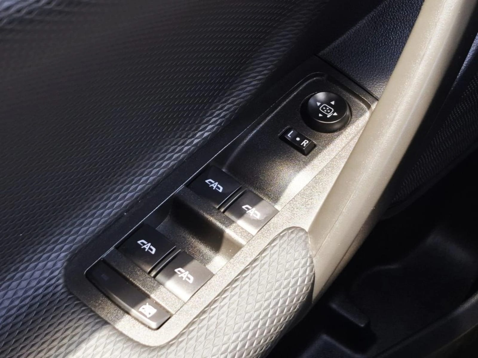 CHEVROLET TRACKER 1.2 LTZ P AT 2025 - Imagen 13 de 20