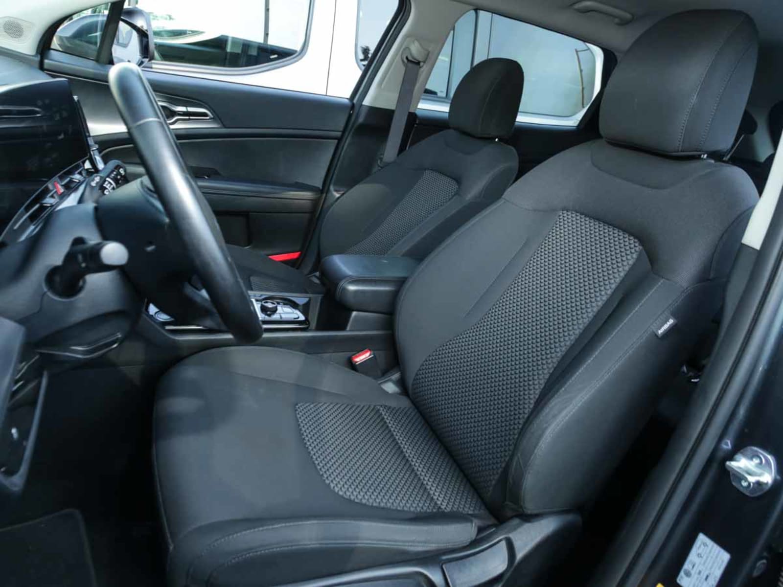 KIA MOTORS SPORTAGE EX 2.0 AUT 2023 - Imagen 10 de 13