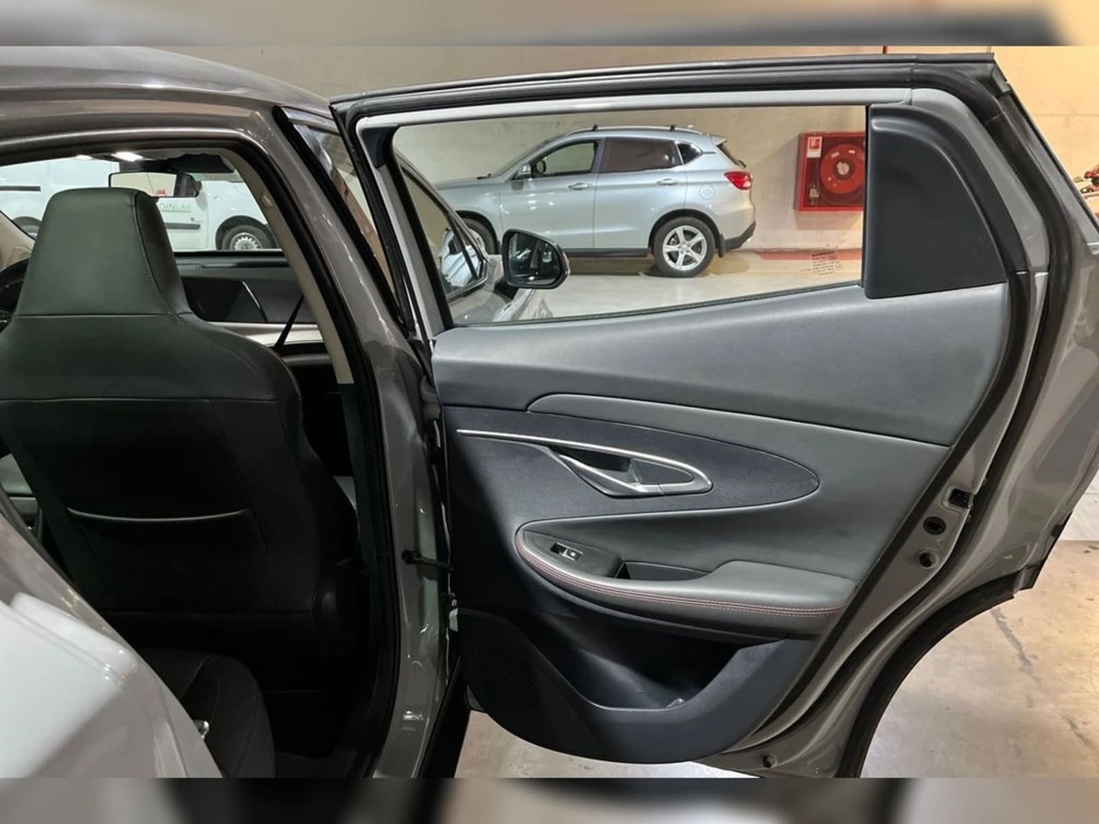 CHANGAN UNI-T 1.5 ELITE AT 2024 - Imagen 17 de 18
