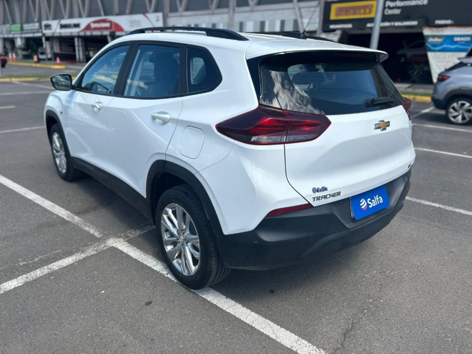 CHEVROLET TRACKER 1.2T LTZ R 4X2 AT 5P 2025 - Imagen 7 de 17