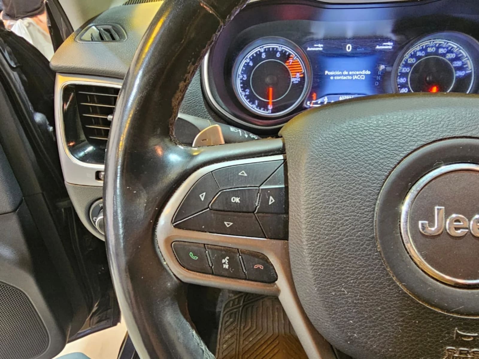 JEEP CHEROKEE LTD 4X4 3.2 2019 - Imagen 18 de 20