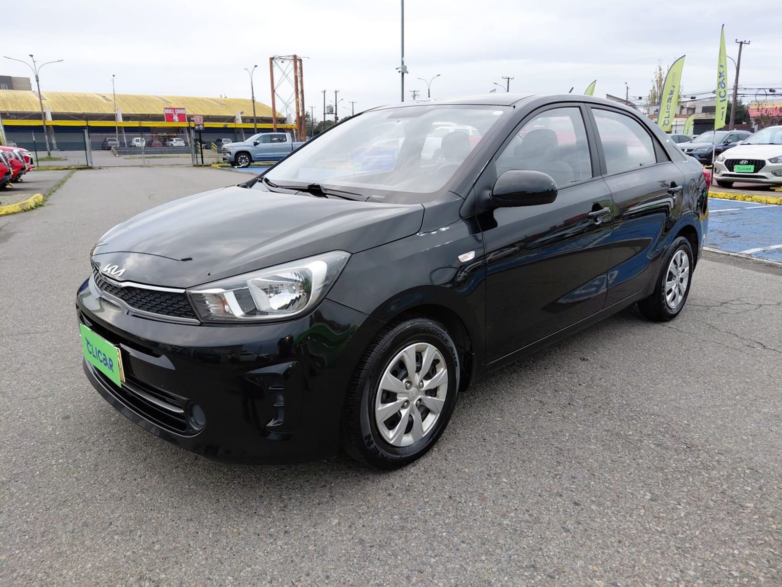 Kia Soluto 1.4 Lx 4x2 Mt 4p 2022 - Imagen 3 de 8
