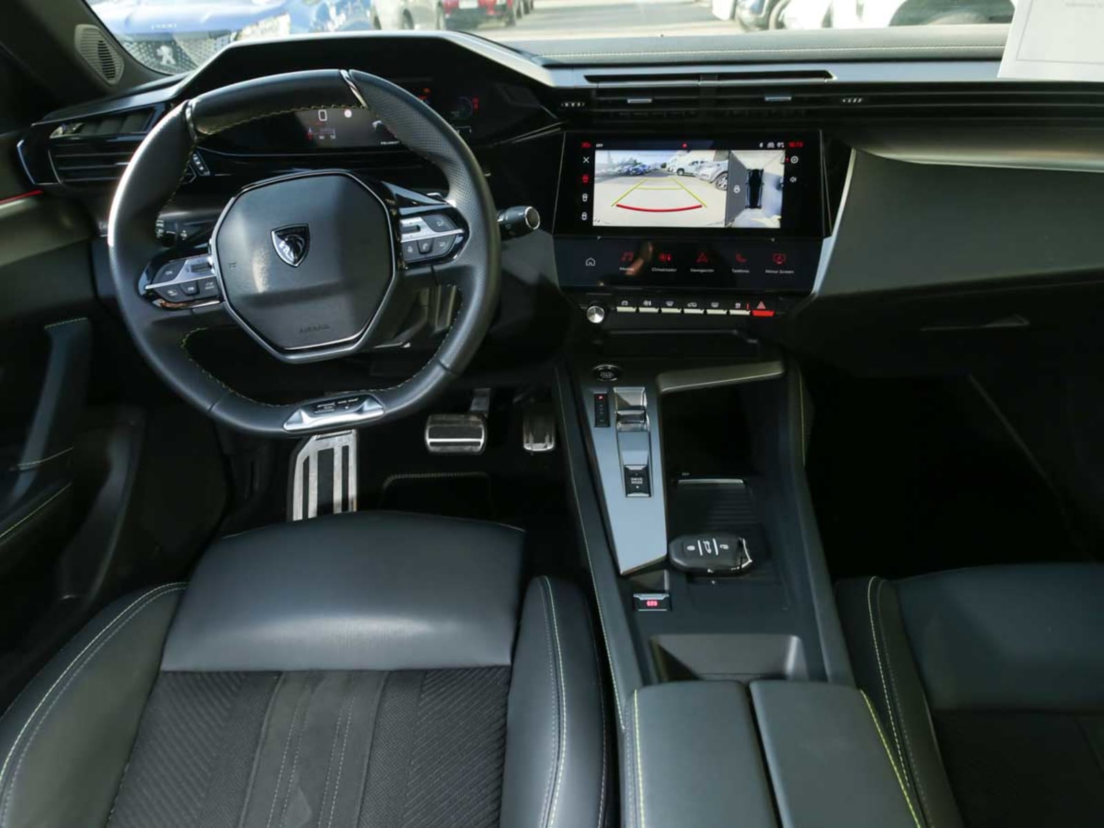 PEUGEOT 308 GT Hybrid 136hp AT 2026 - Imagen 12 de 14