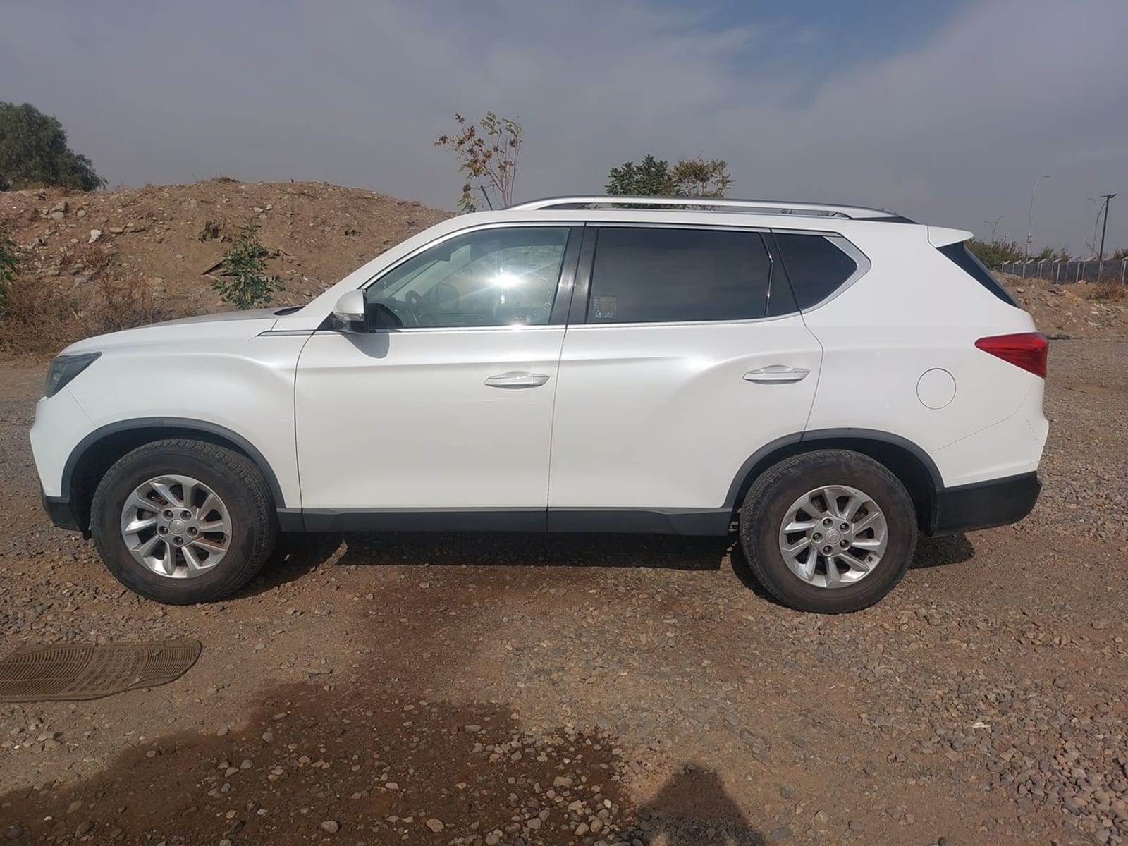 Ssangyong Rexton 2.2t Glx Diesel 4x2 6ab 8at 5p 2021 - Imagen 4 de 8