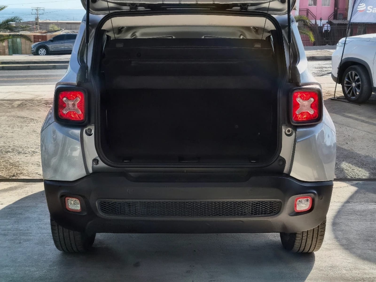 JEEP RENEGADE 1.8 SPORT 4X2 MT 5P 2022 - Imagen 7 de 20