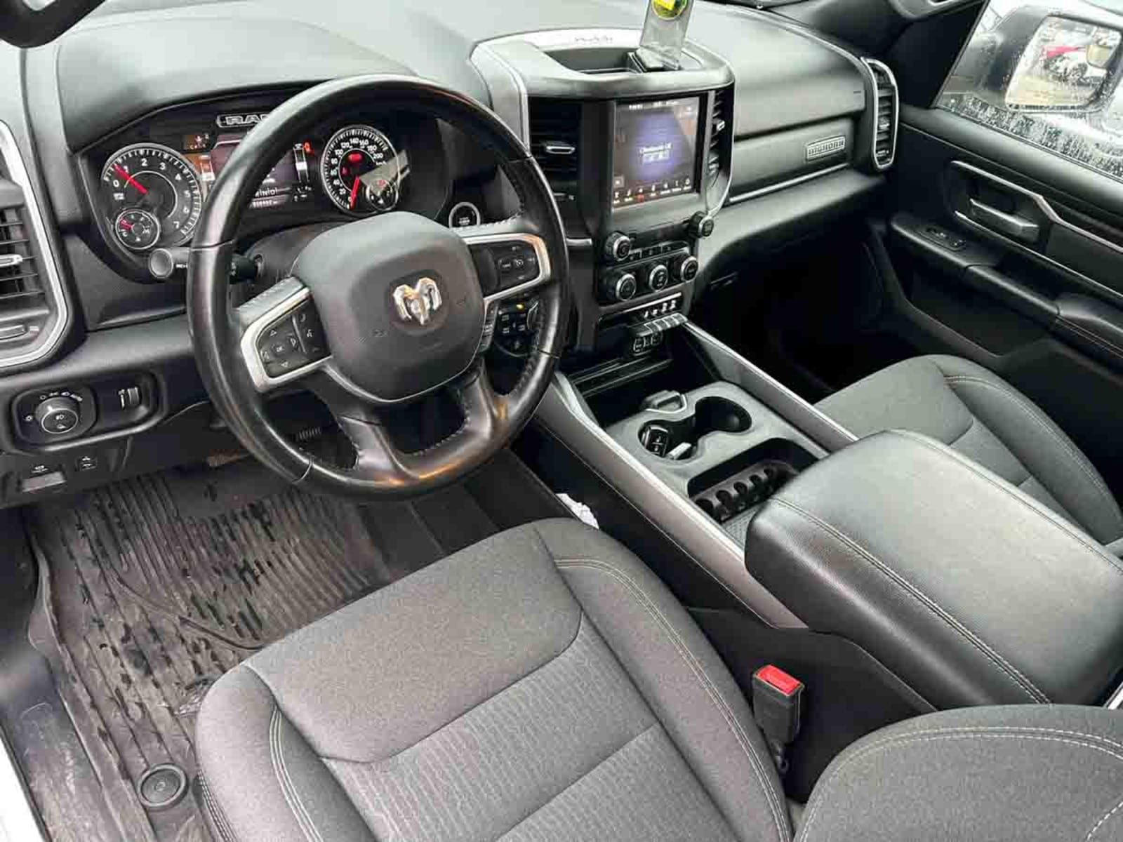 RAM 1500 BIG HORN CREW CAB 4X4 3.6 AUT 2021 - Imagen 8 de 16