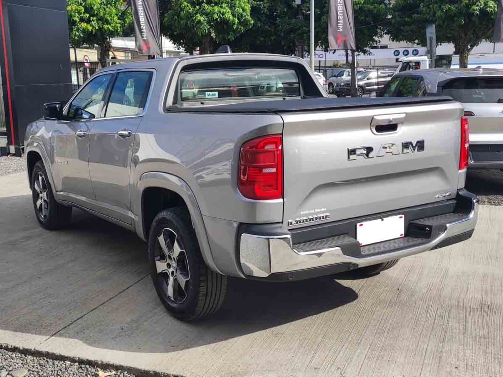 RAM RAMPAGE LARAMIE 2.2 DIESEL 200 HP 4X4 AT 2026 - Imagen 4 de 20