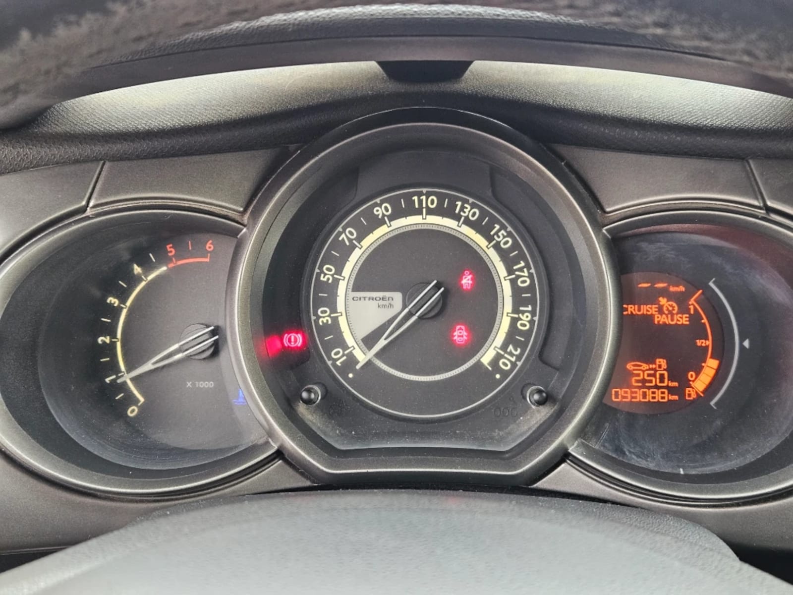 CITROEN C3 1.6 HDI COMFORT DIESEL 4X2 HB 92 BVM MT 5P 2017 - Imagen 17 de 20