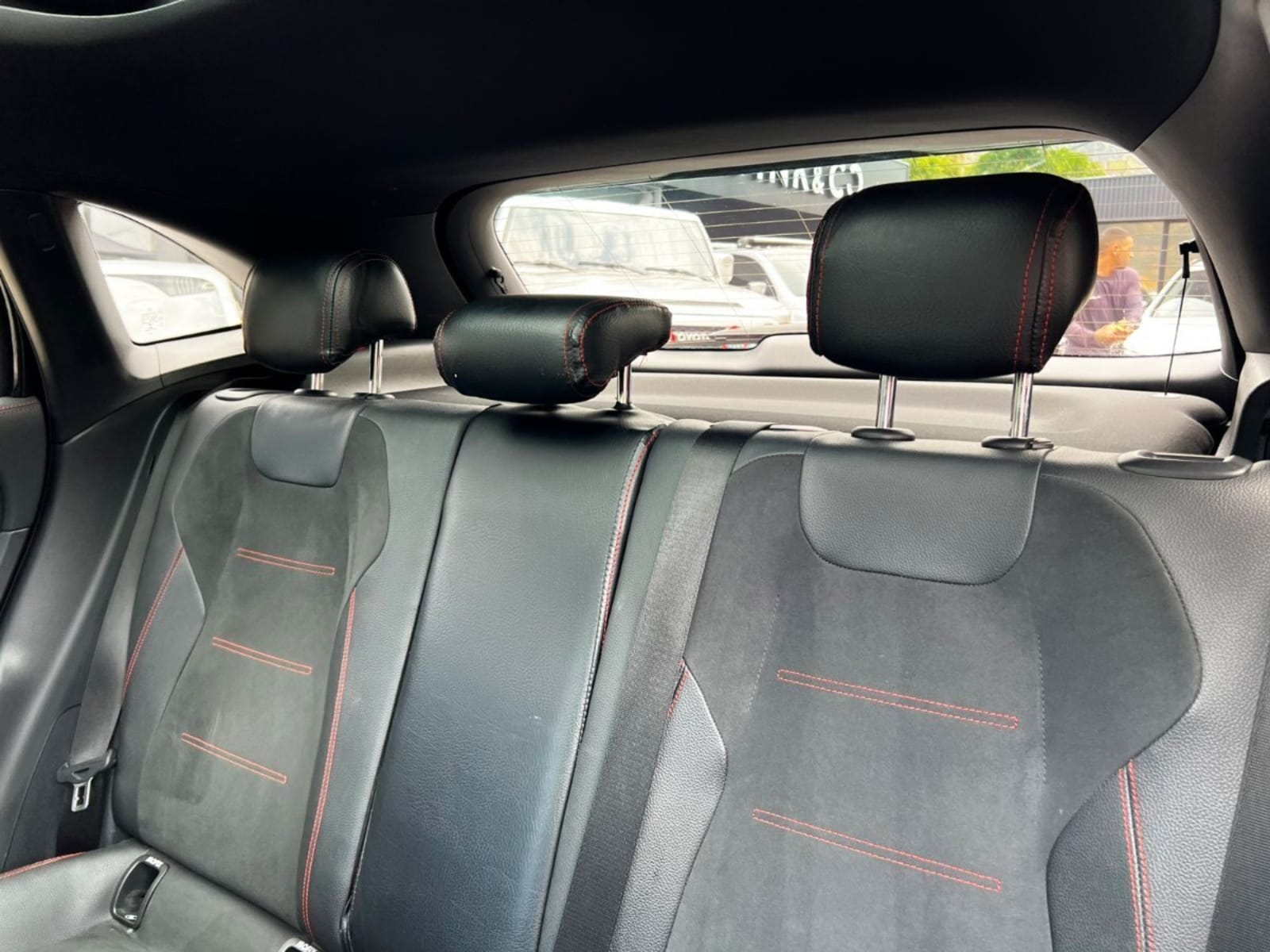 MERCEDES-BENZ GLA 250 2.0 TURBO 4MATIC 2022 - Imagen 19 de 20