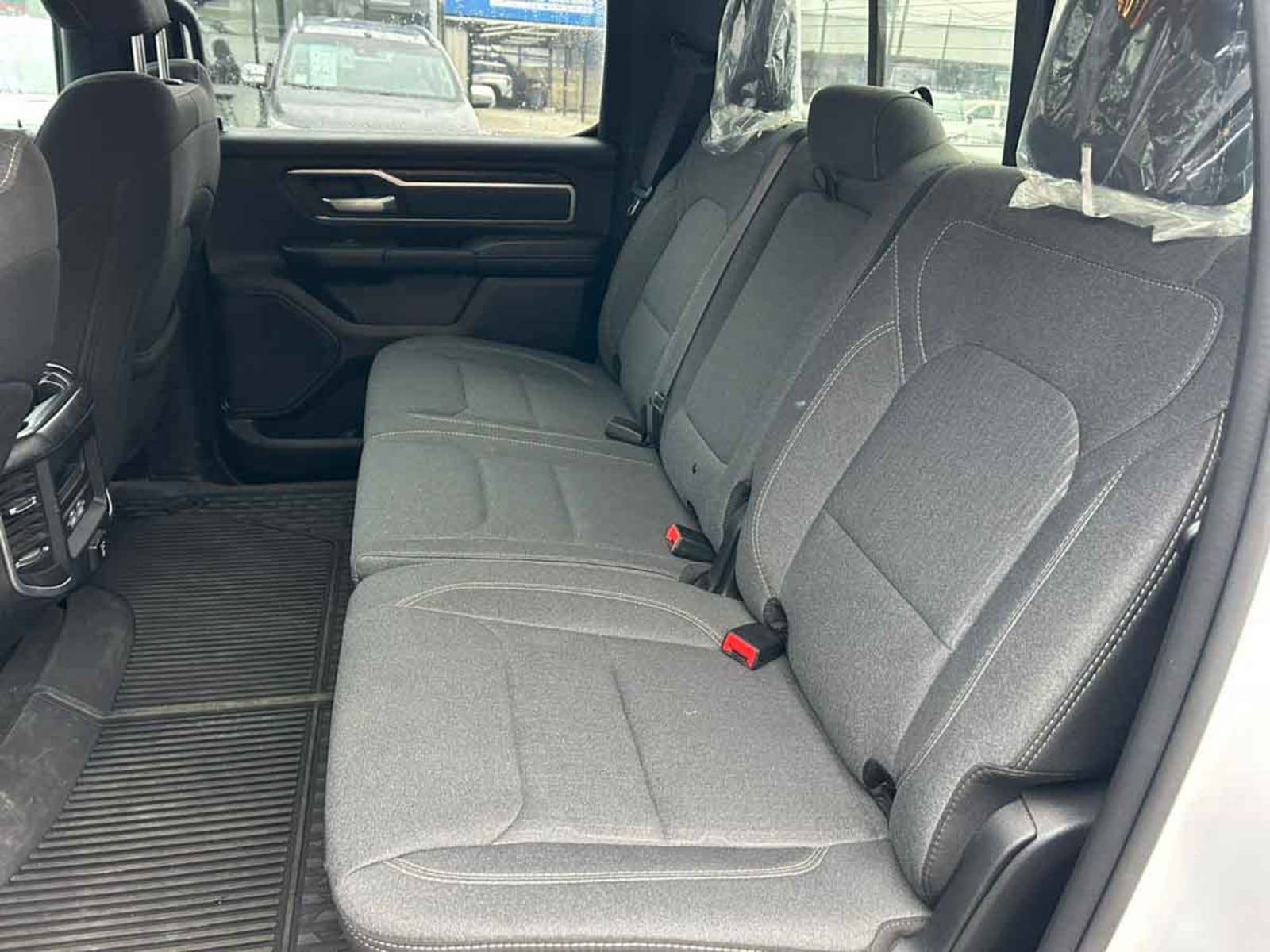 RAM 1500 BIG HORN CREW CAB 4X4 3.6 AUT 2021 - Imagen 11 de 16