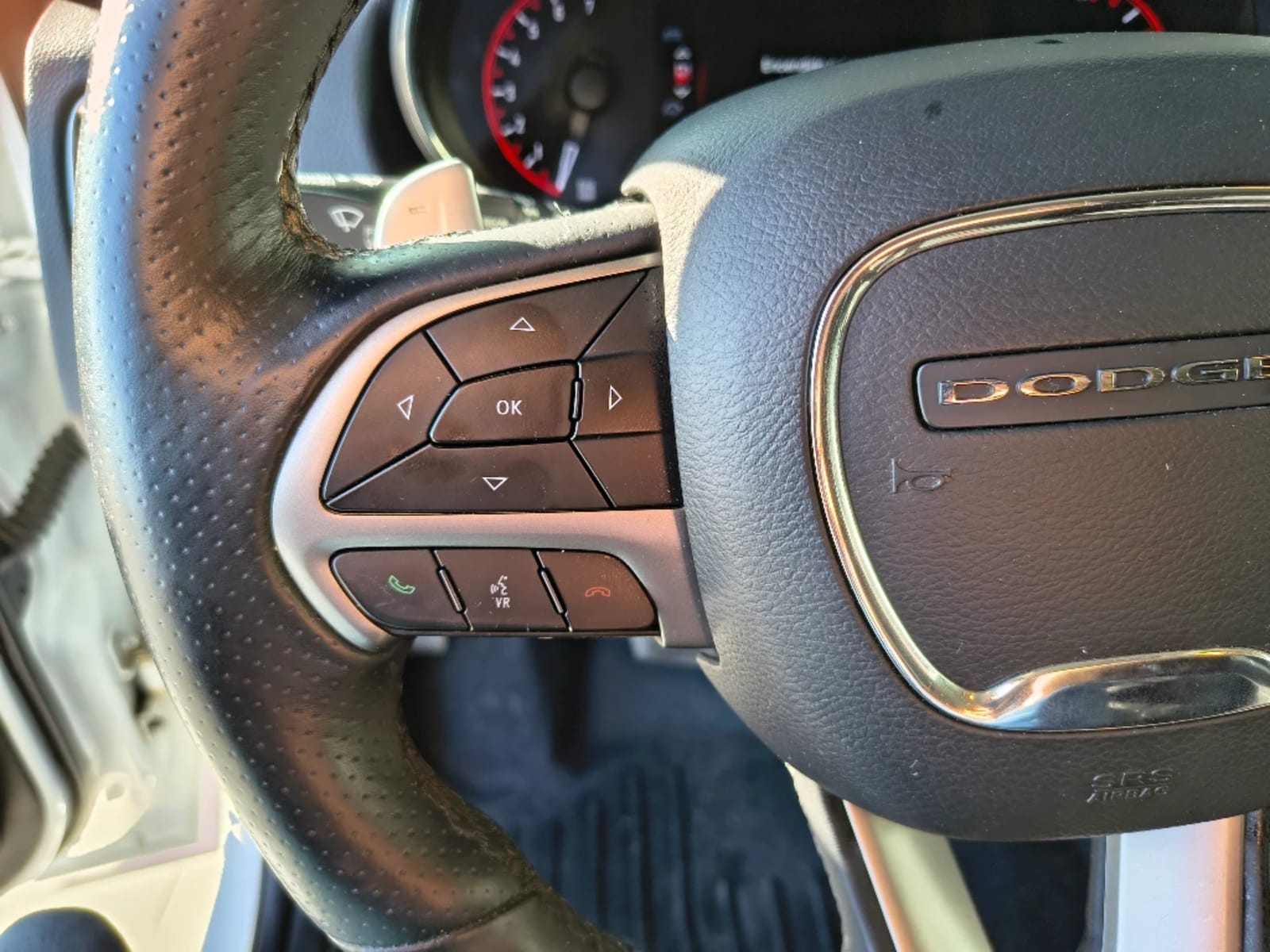 DODGE DURANGO 3.6 SXT 4X4 AT 5P 2019 - Imagen 18 de 20