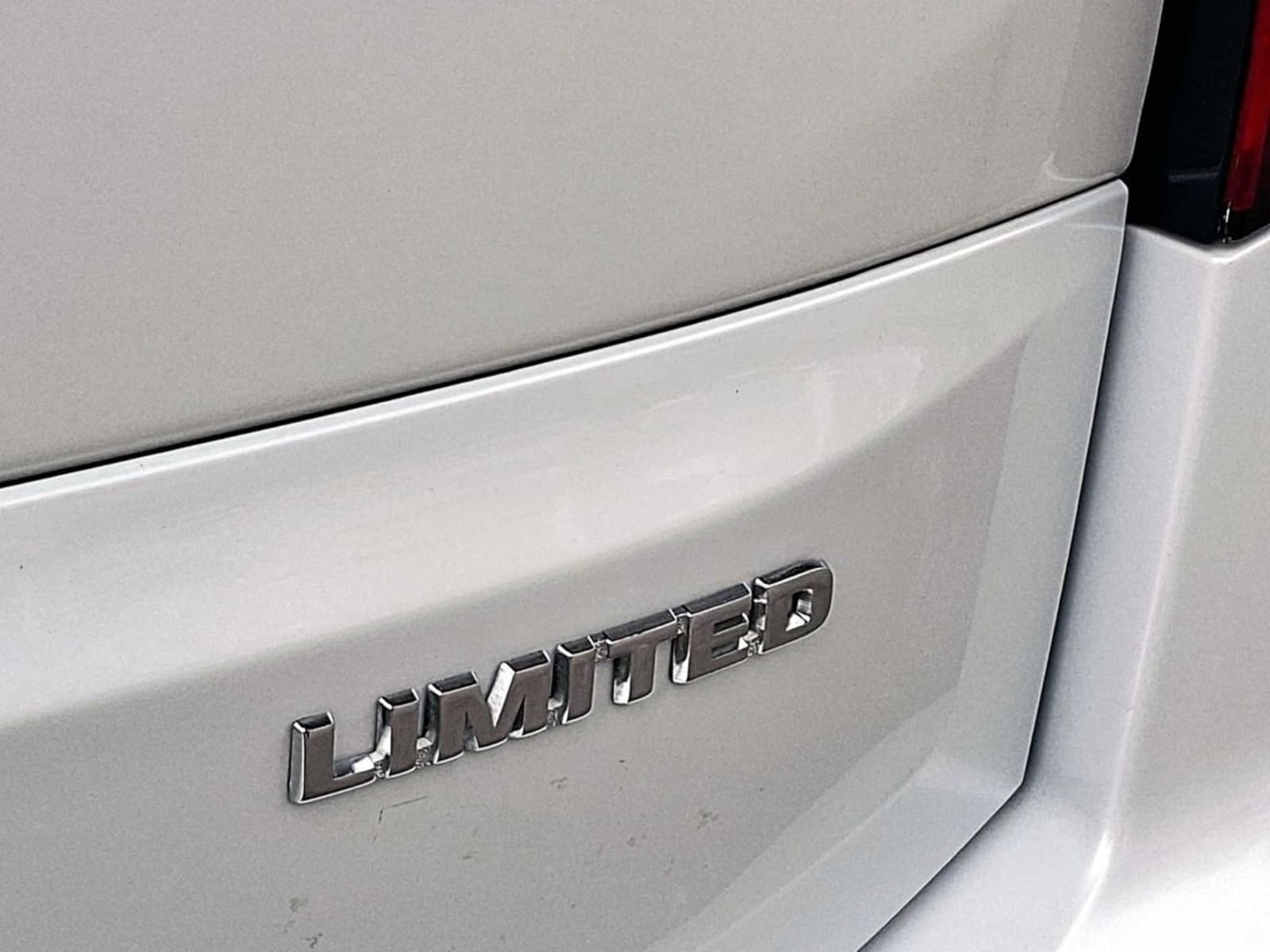 MITSUBISHI MONTERO SPORT 3.0 AT 4X4 2025 - Imagen 8 de 20