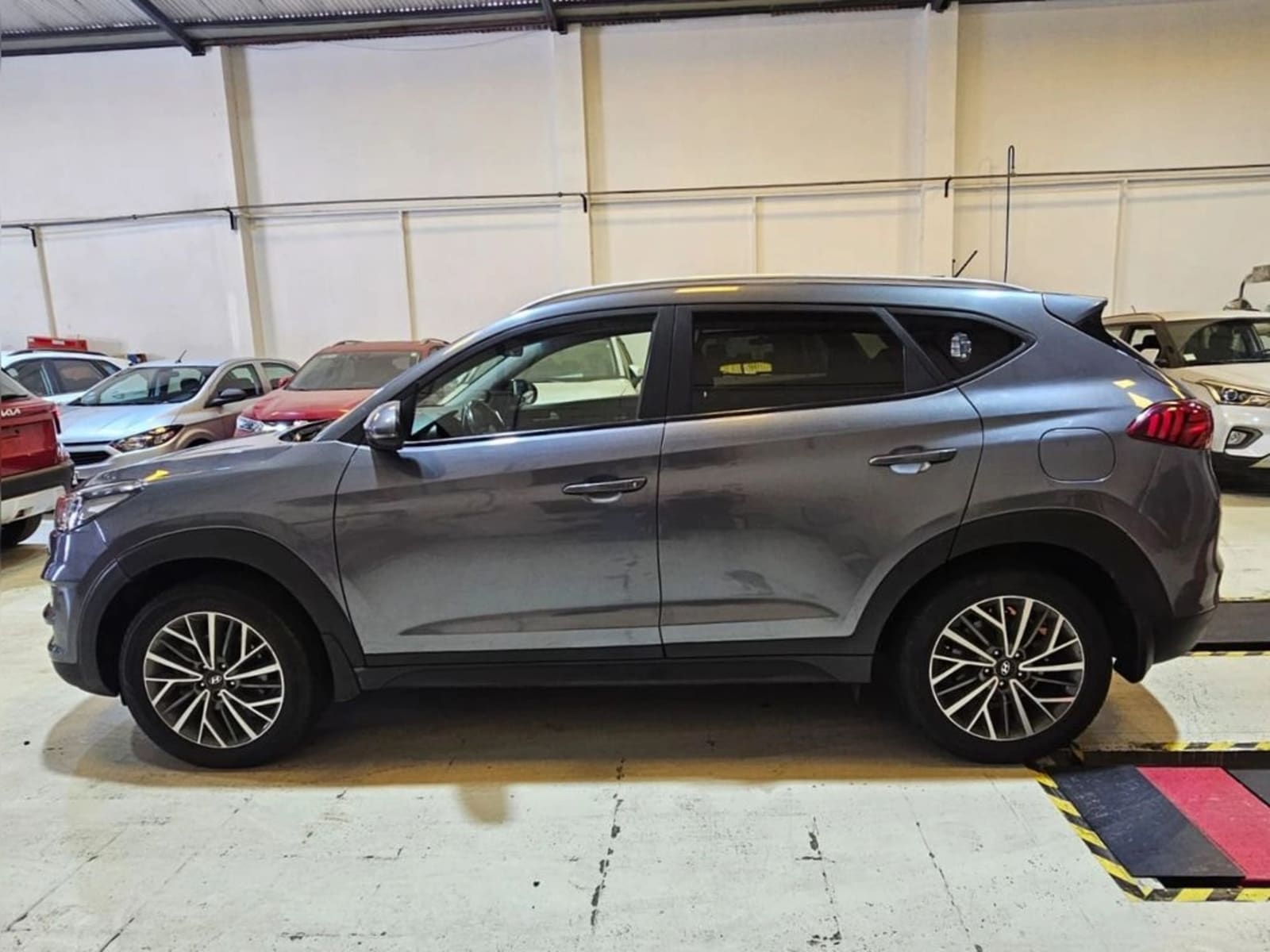 HYUNDAI TUCSON 2.0 4X2 MT 5P 2020 - Imagen 9 de 20