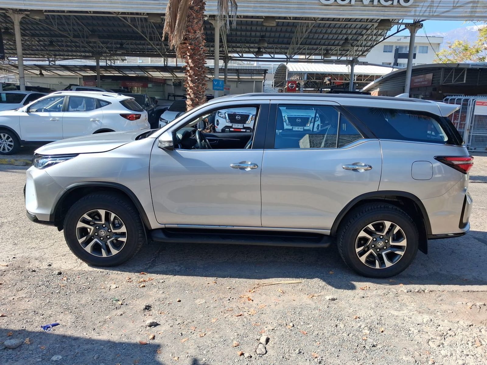 Toyota Fortunner 2.8 Srx Tdi Diesel 4x4 At 5p 2025 - Imagen 4 de 8