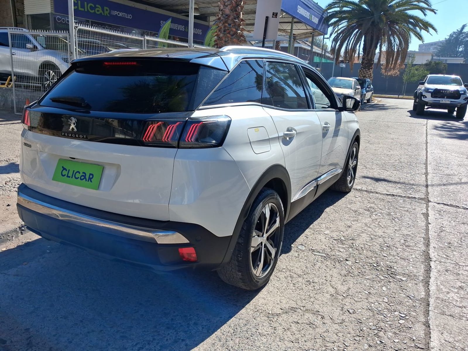 Peugeot 3008 1.5 Allure Pack Bluehdi 130 4x2 Eat8 5p 2024 - Imagen 7 de 8