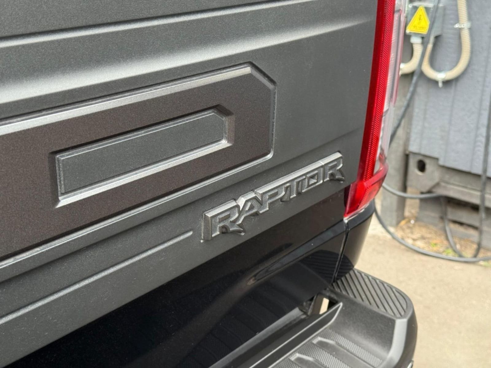 FORD F-150 RAPTOR 3.5 ECOBOOST 4WD 2024 - Imagen 8 de 18