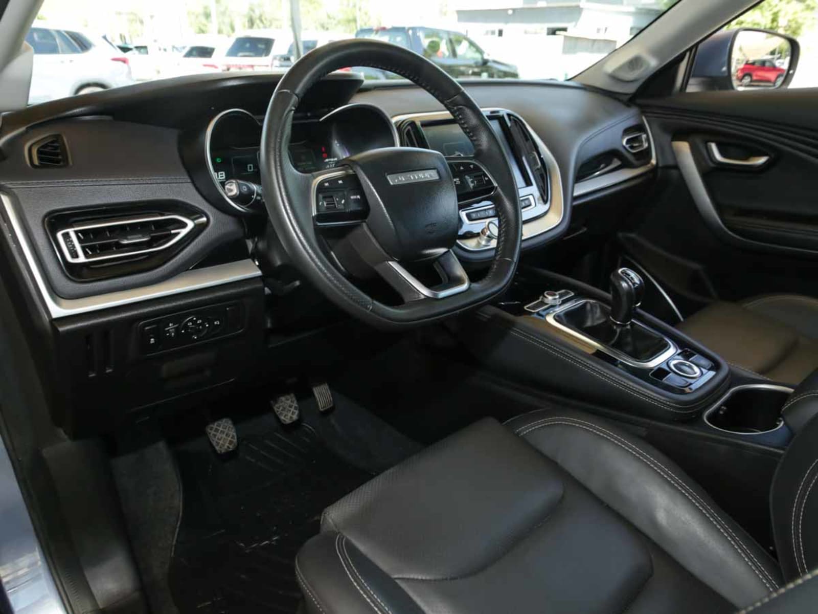 JETOUR X70 GLS 1.5 2024 - Imagen 8 de 15