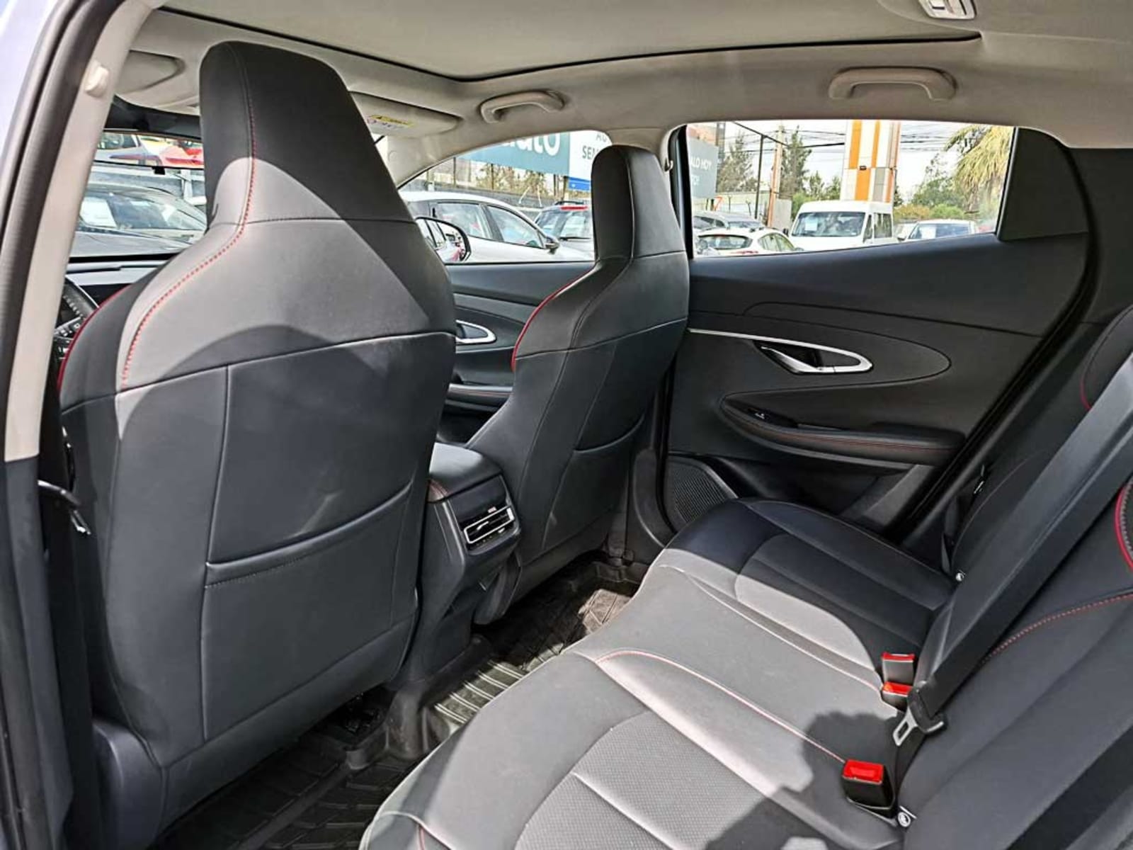 CHANGAN UNI-T 1.5 ELITE AT 2024 - Imagen 14 de 20