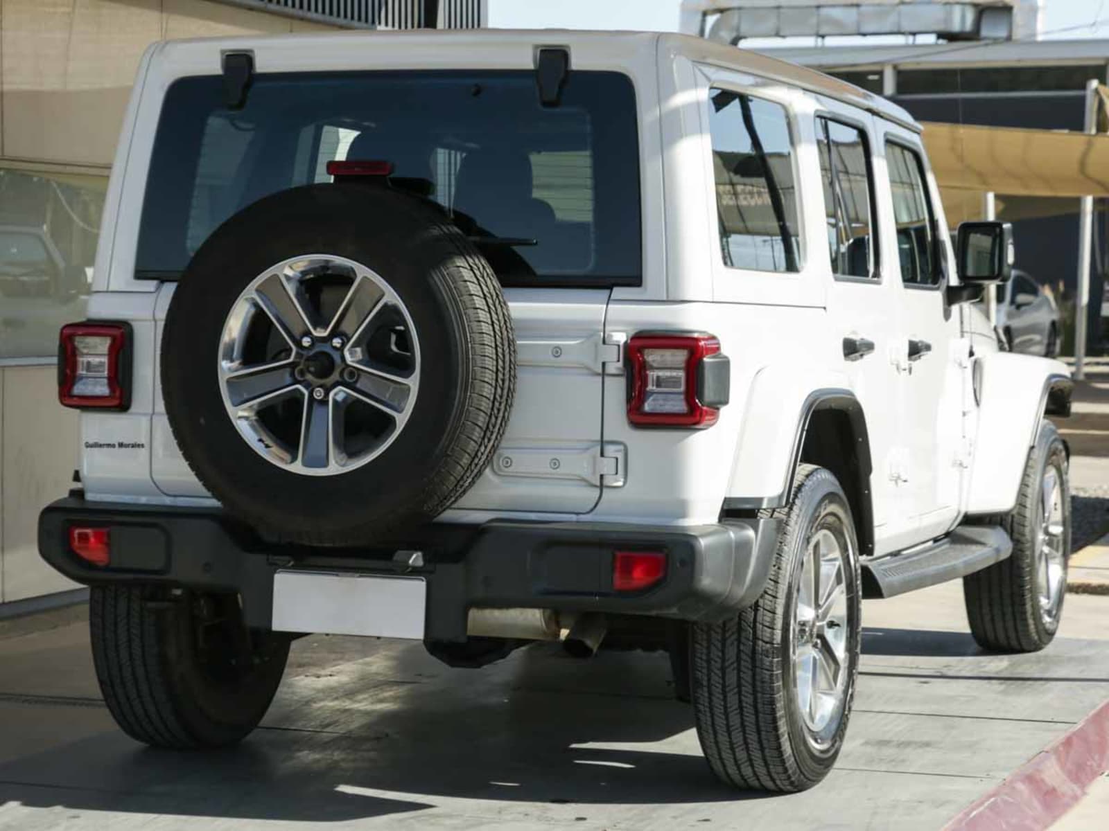 JEEP WRANGLER SAHARA UNLIMITED 3.6 AUT E6 2019 - Imagen 6 de 13